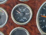 Cab with Presión de aceite