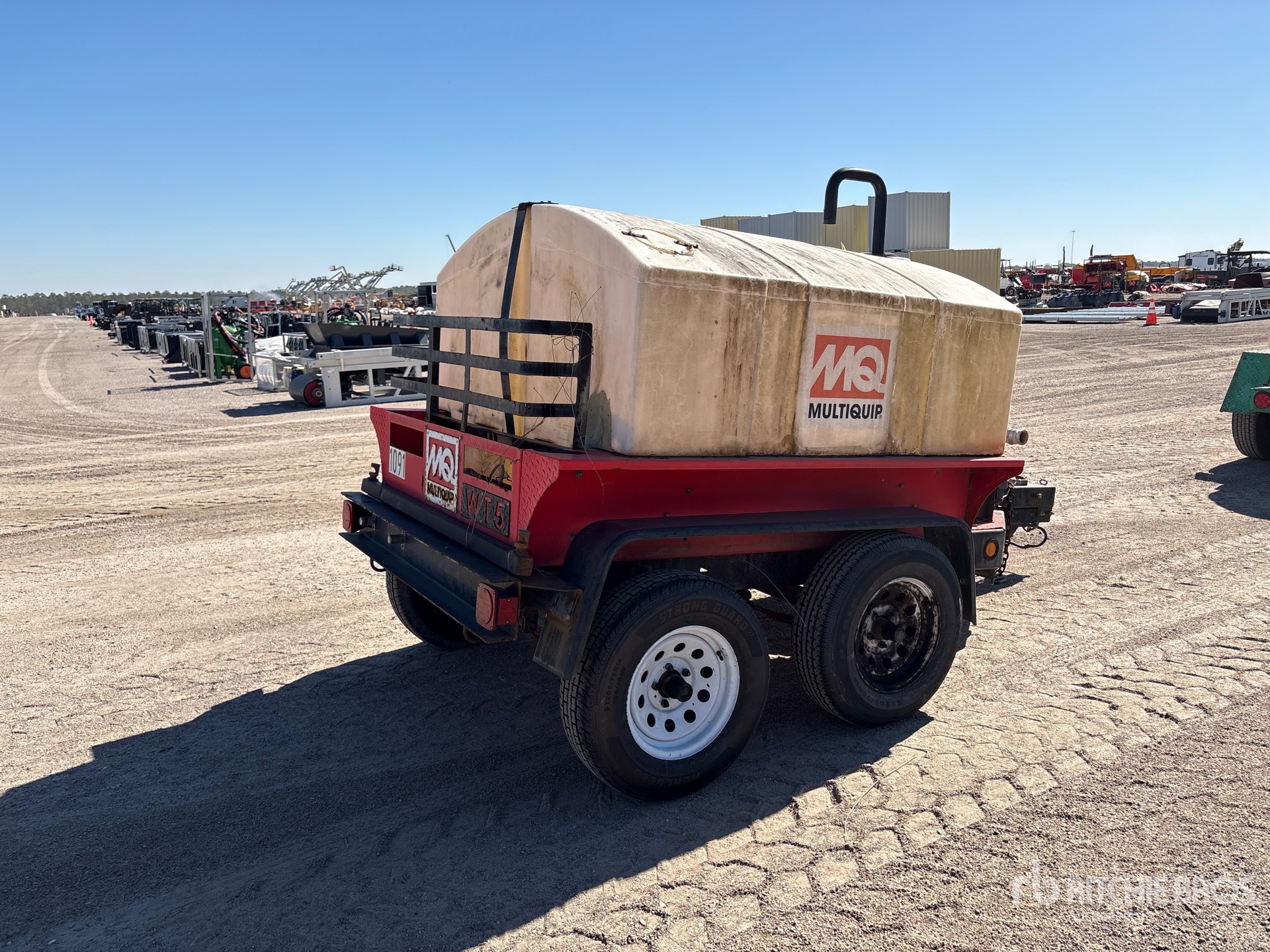 General Appearance with Foto, angolo anteriore sinistro