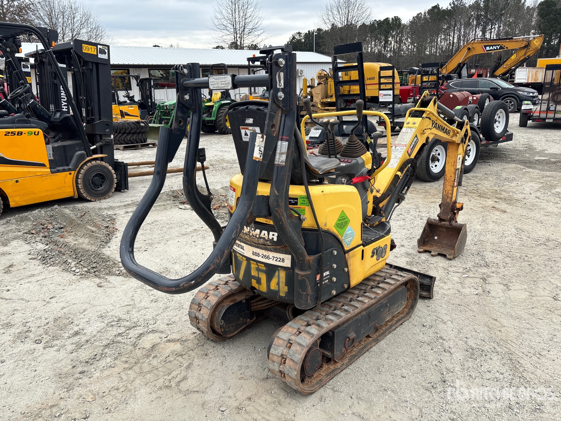 General Appearance with Picture, Right Rear Corner