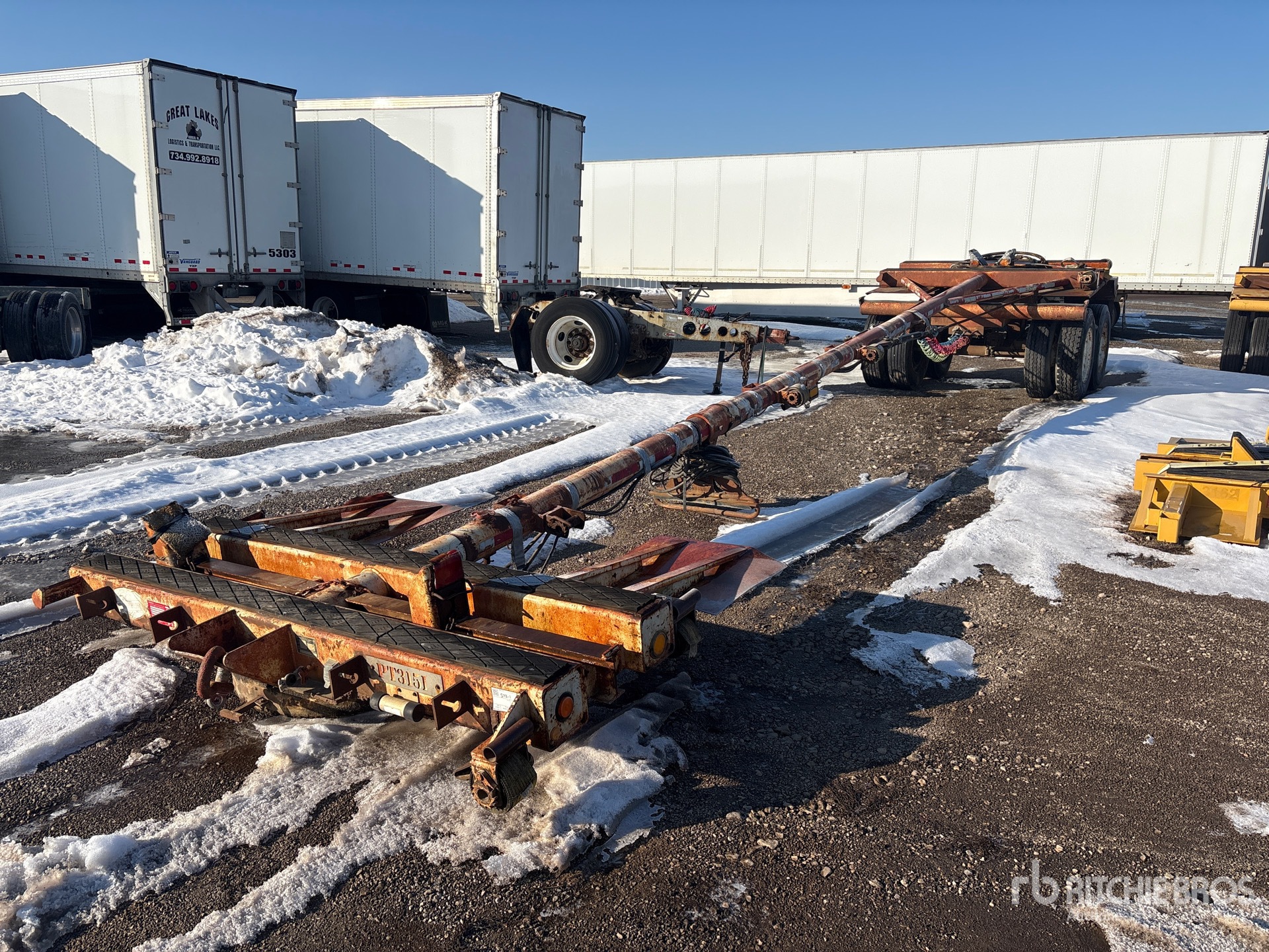 General Appearance with Bild, Ecke vorne links