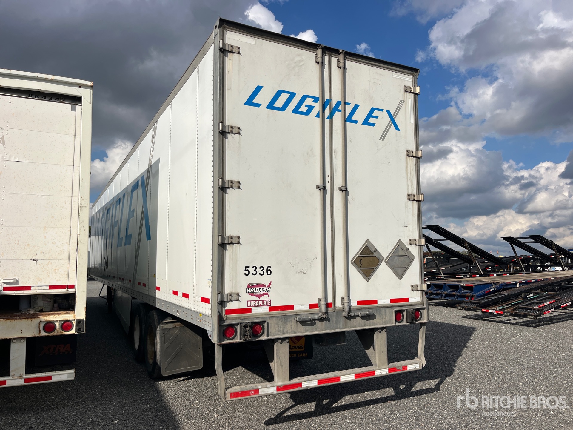 General Appearance with Bild, Ecke hinten links