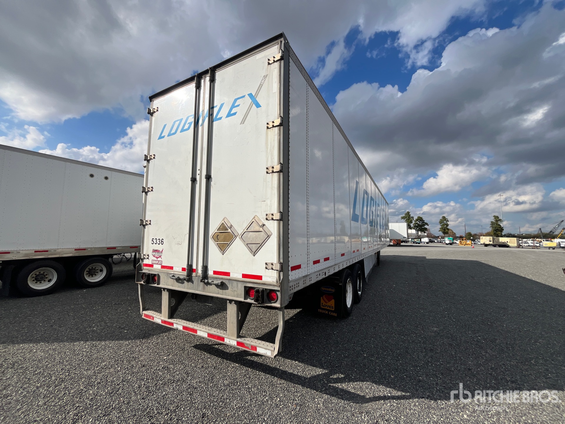 General Appearance with Bild, Ecke hinten rechts