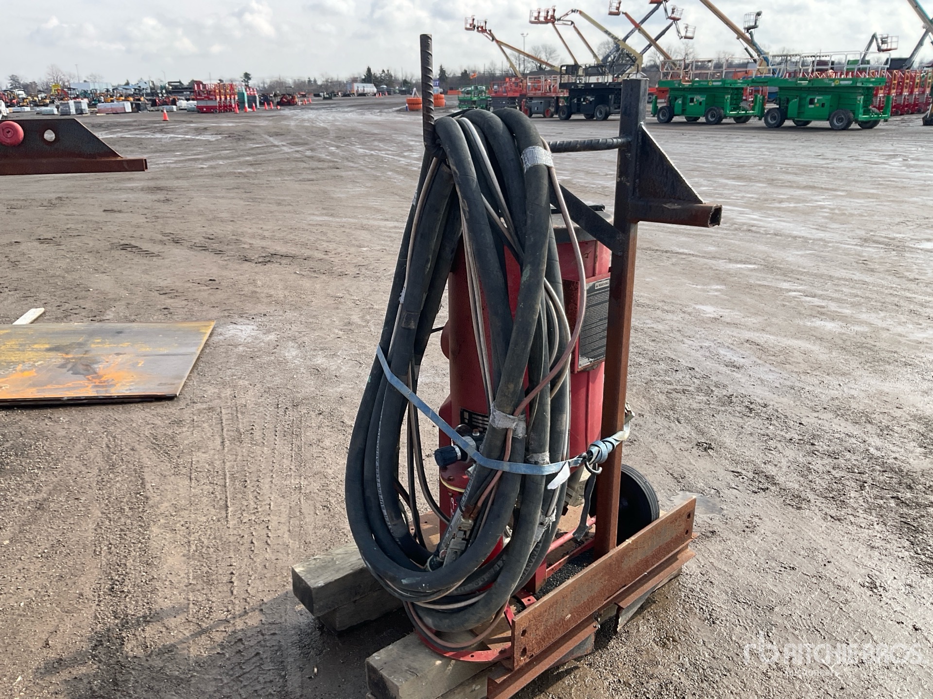 General Appearance with Picture, Left Front Corner