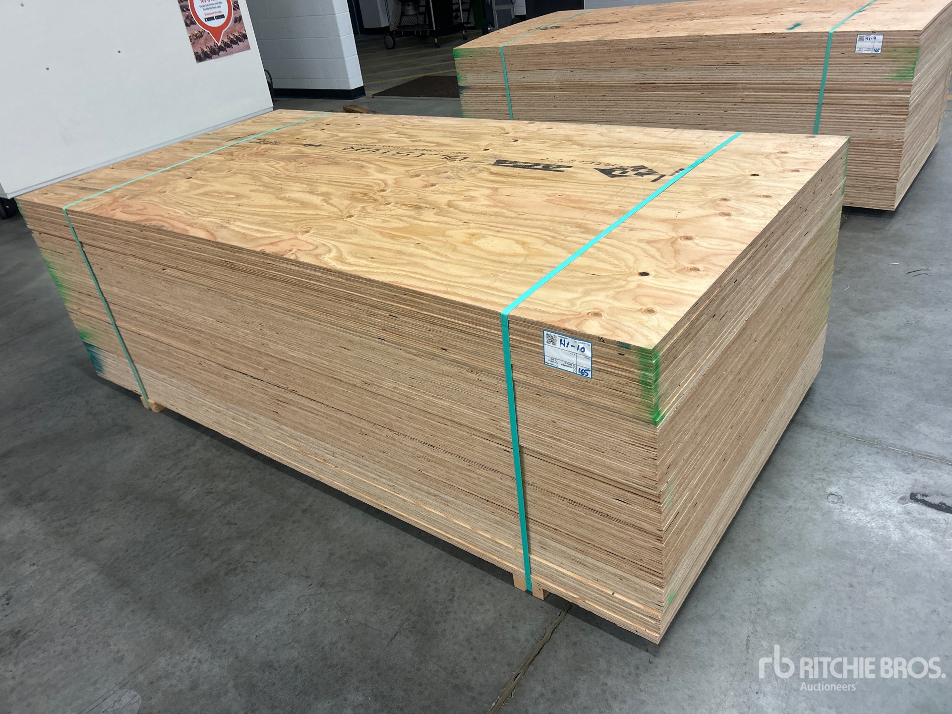 Aspect général with Image, coin avant droit