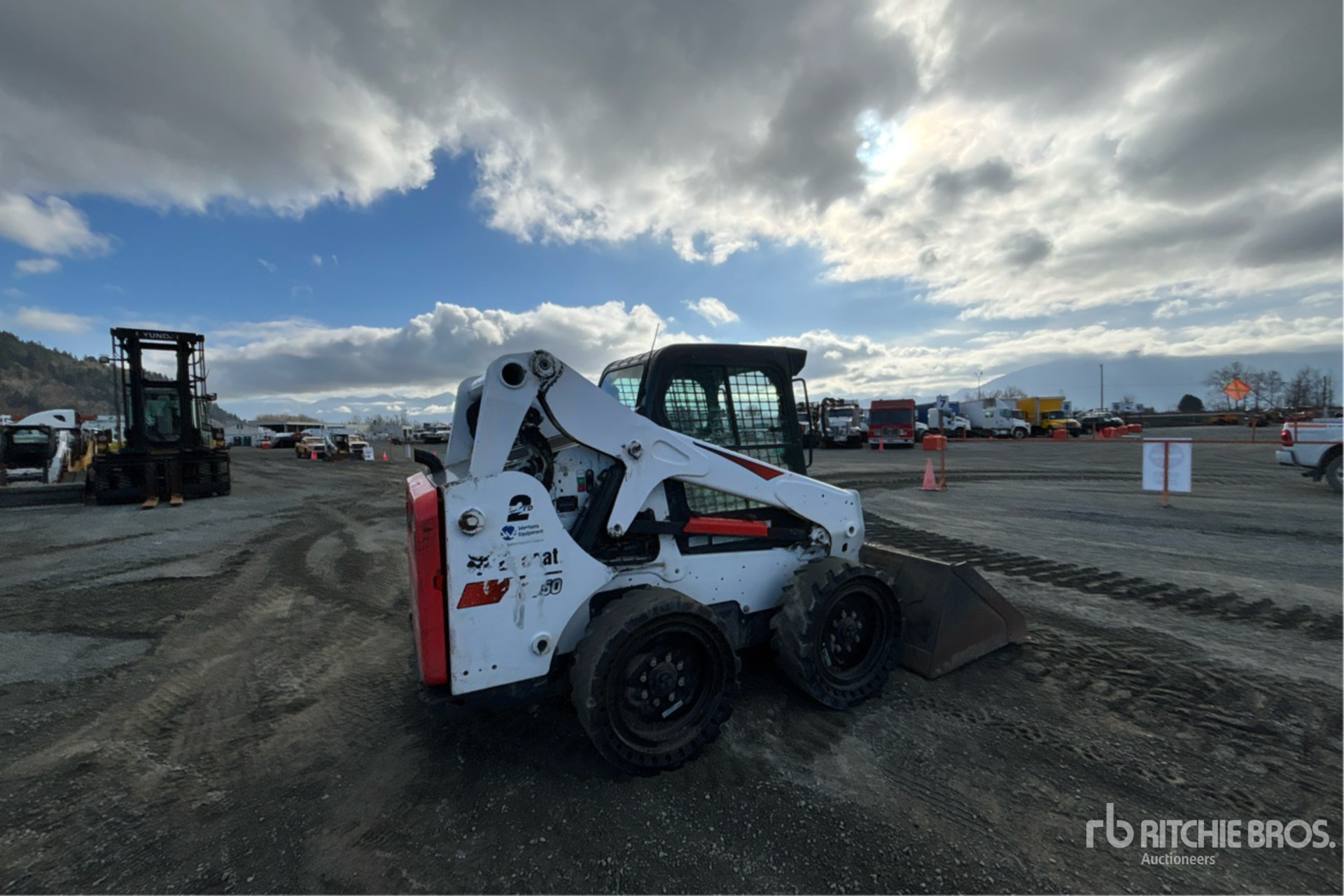 General Appearance with Imagen: esquina trasera derecha