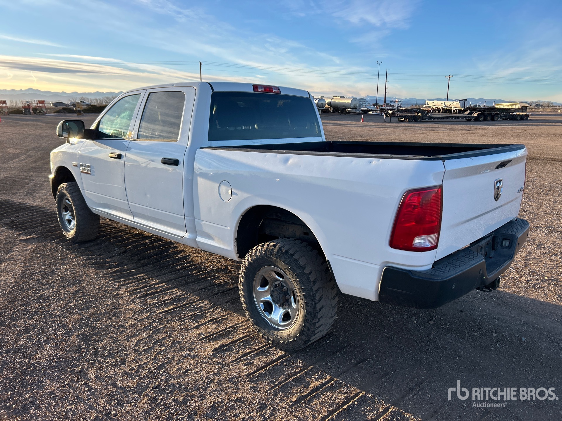 Aspect général with Image, coin arrière gauche