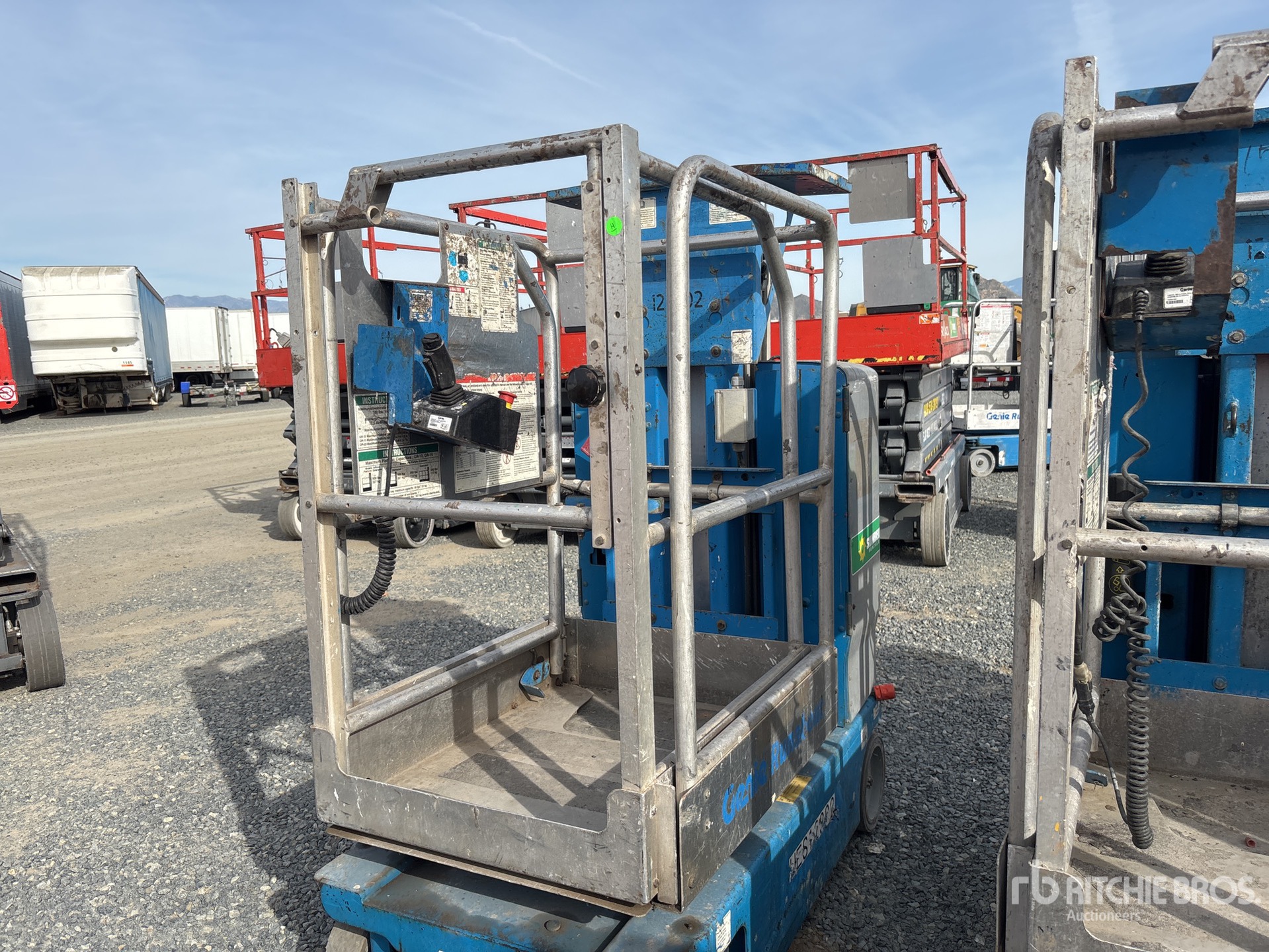 General Appearance with Imagen: esquina delantera izquierda