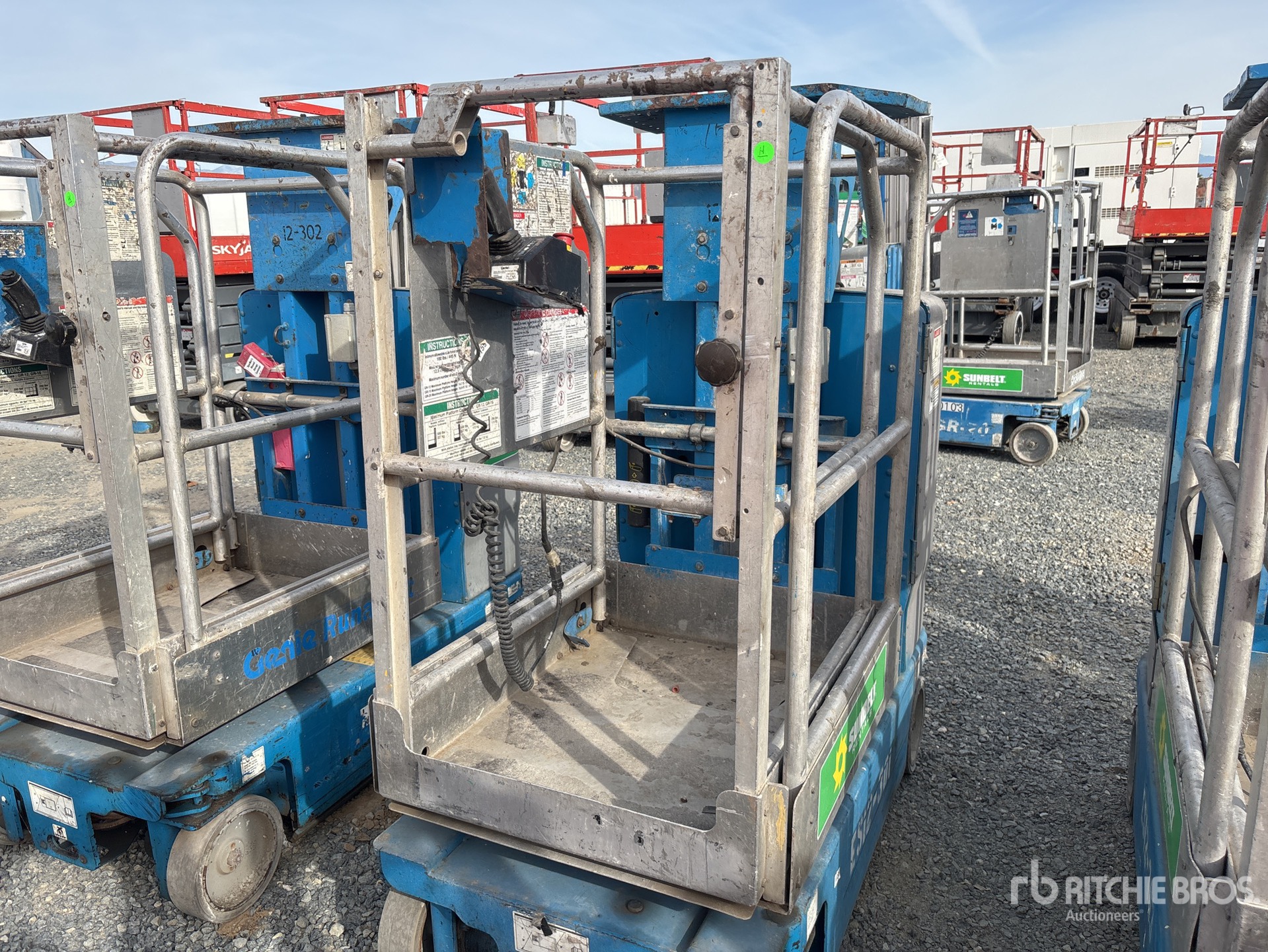 General Appearance with Imagen: esquina delantera izquierda