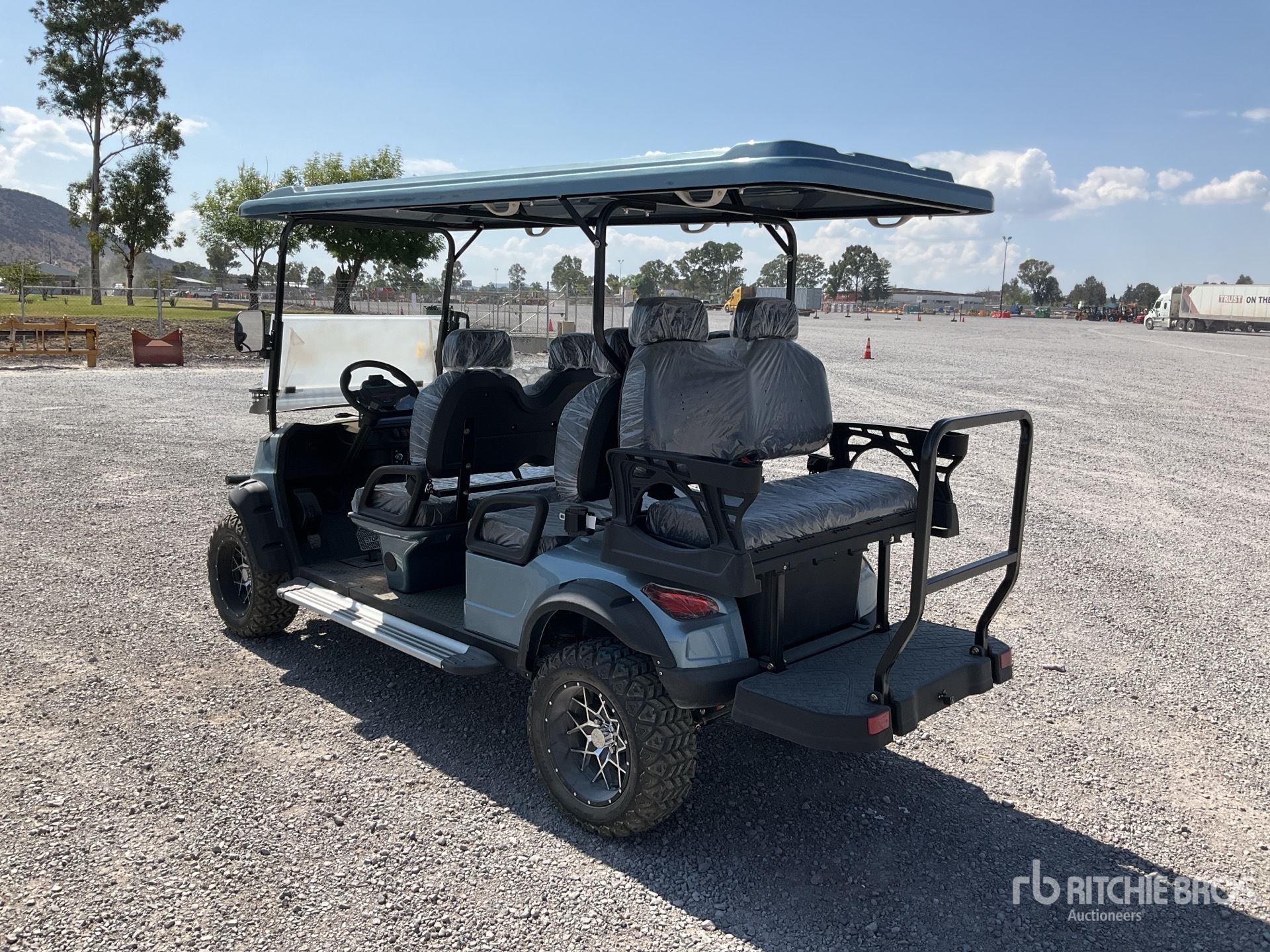 General Appearance with Picture, Left Rear Corner