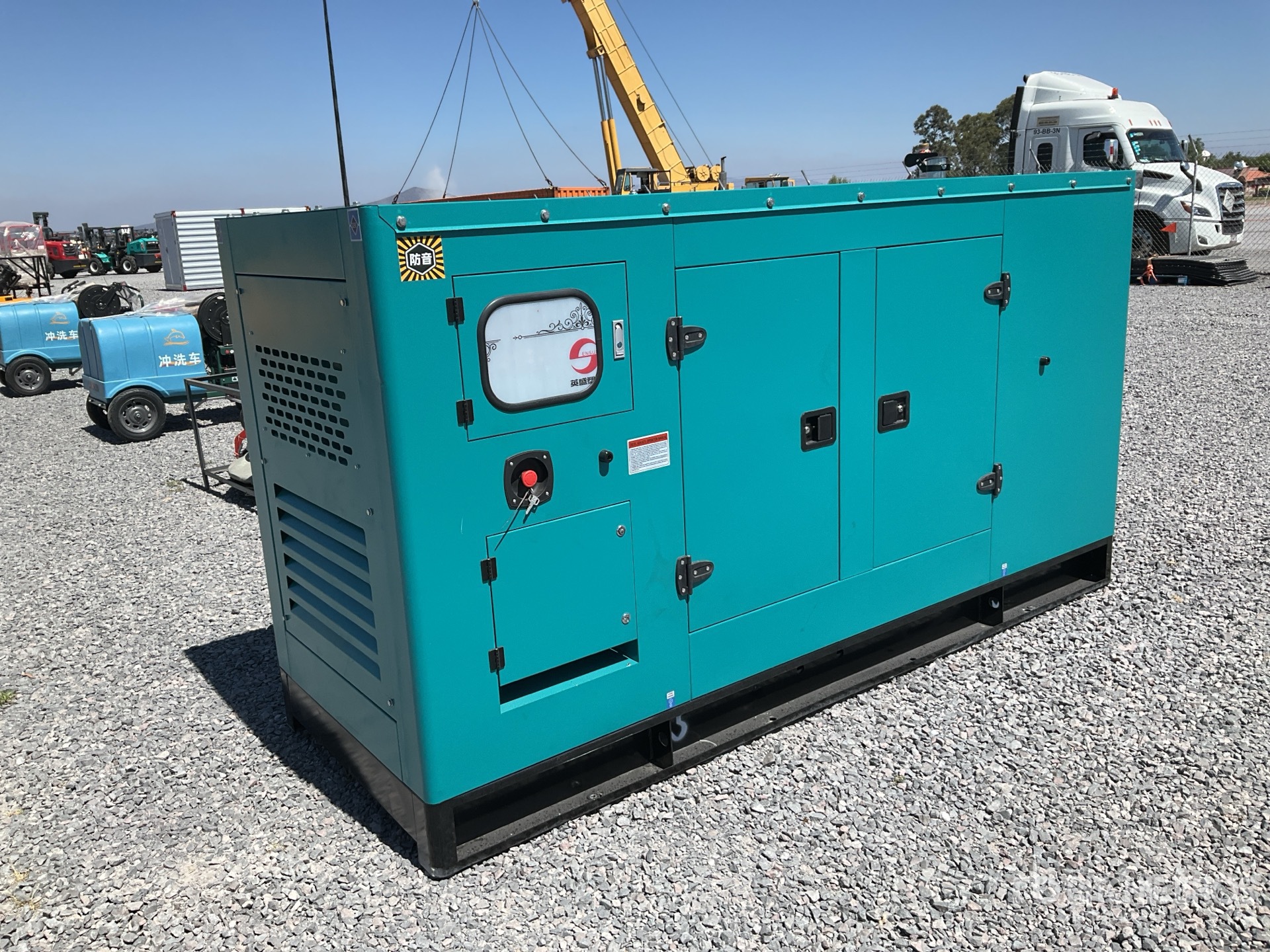 General Appearance with Foto, angolo posteriore sinistro