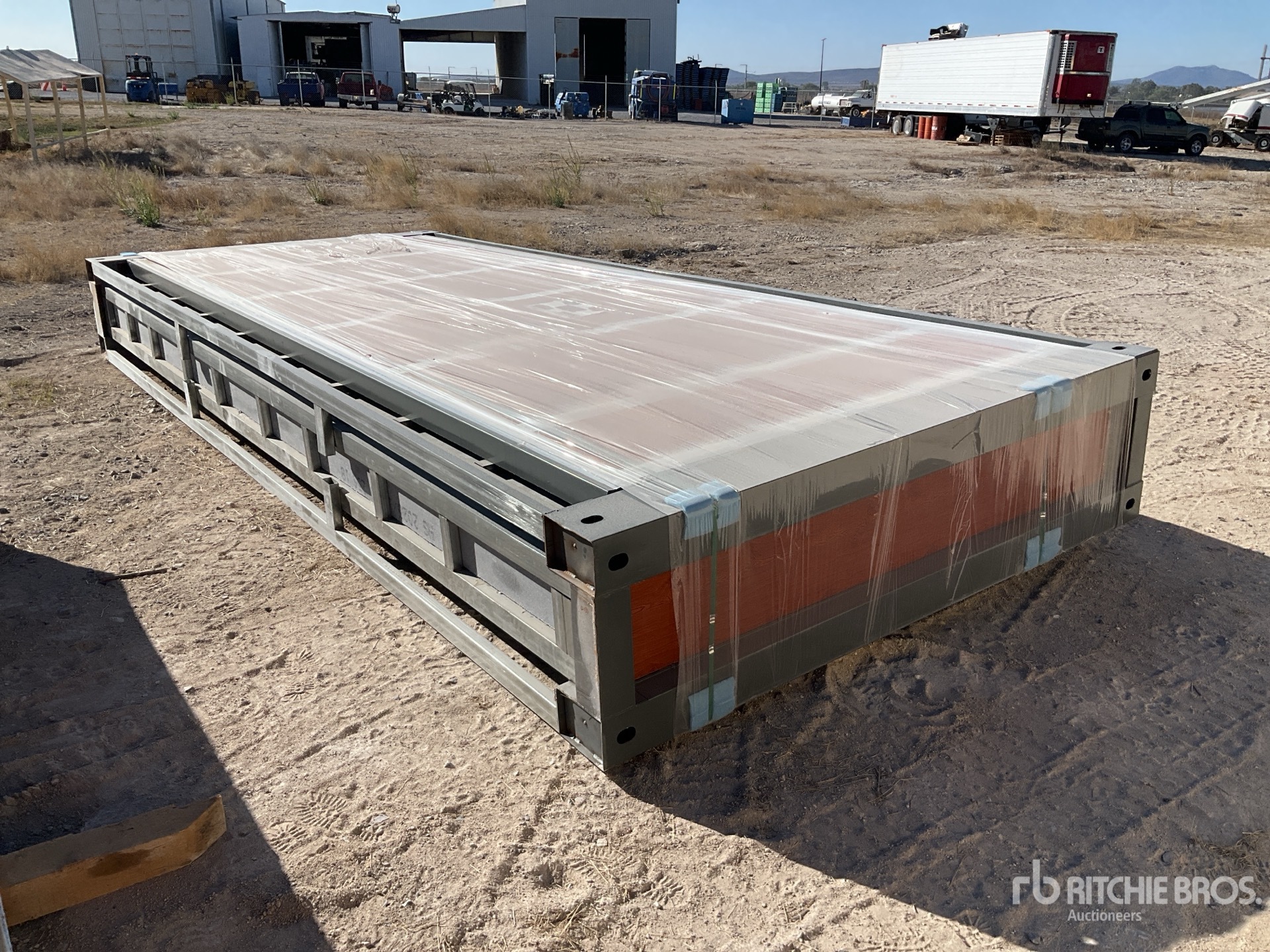 General Appearance with Foto, angolo posteriore sinistro