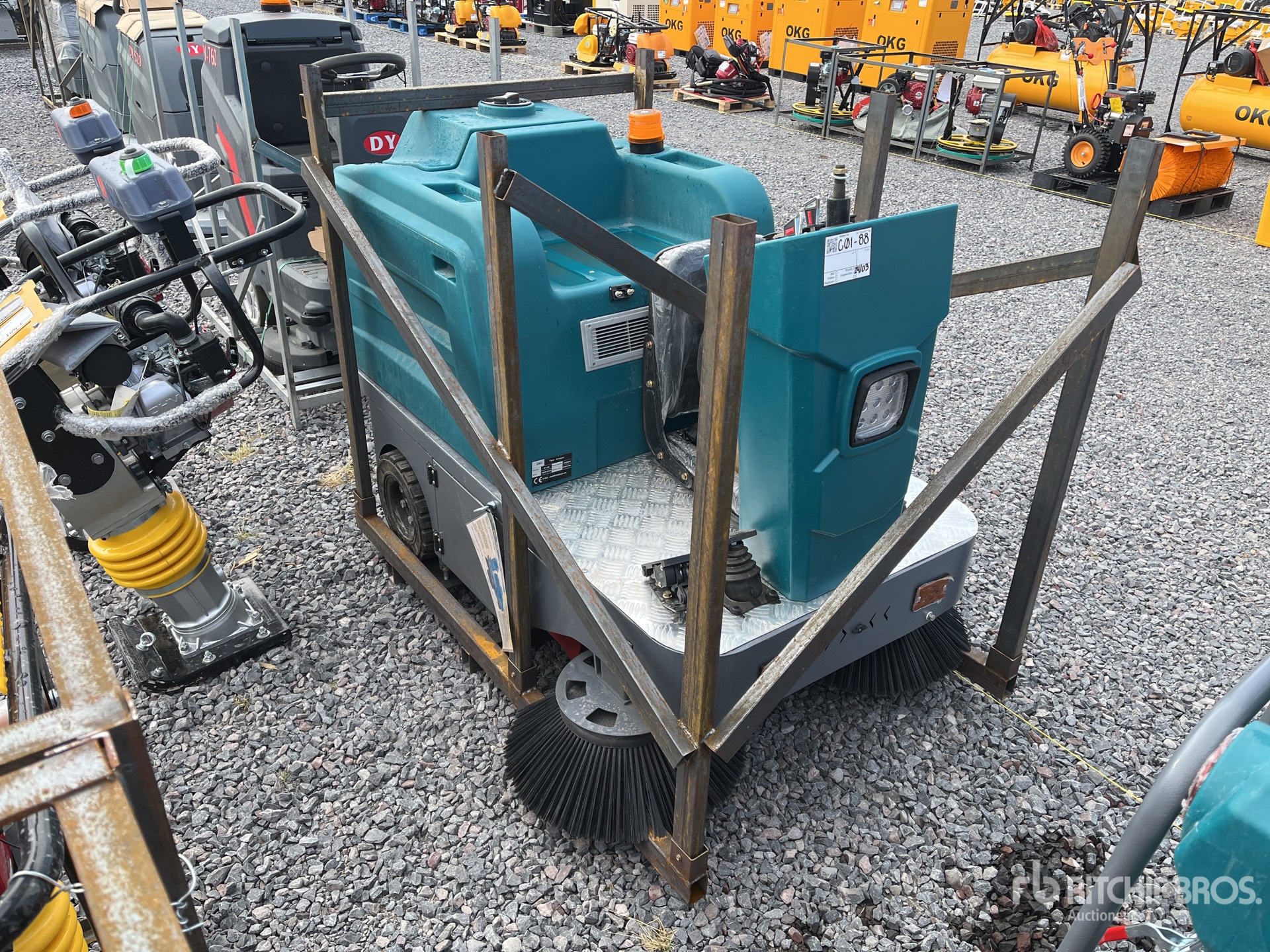 General Appearance with Picture, Right Front Corner