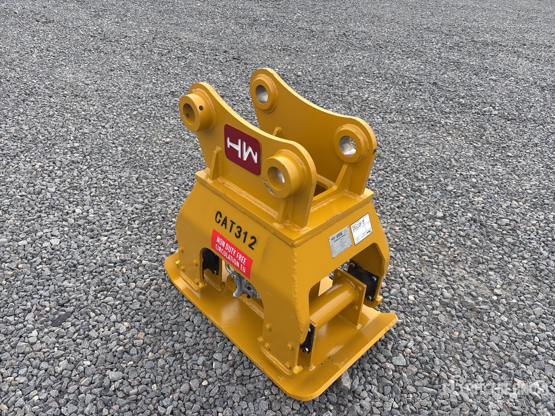 General Appearance with Picture, Right Front Corner