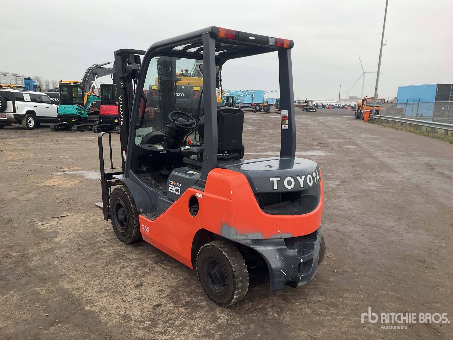 General Appearance with Picture, Left Rear Corner