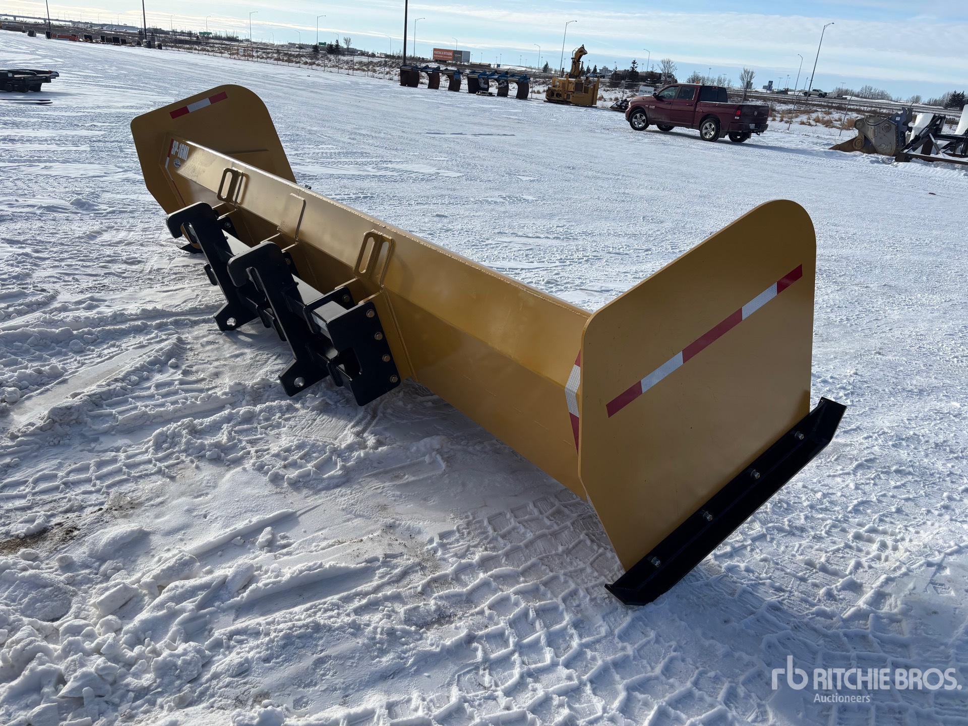 Aspect général with Image, coin arrière droit