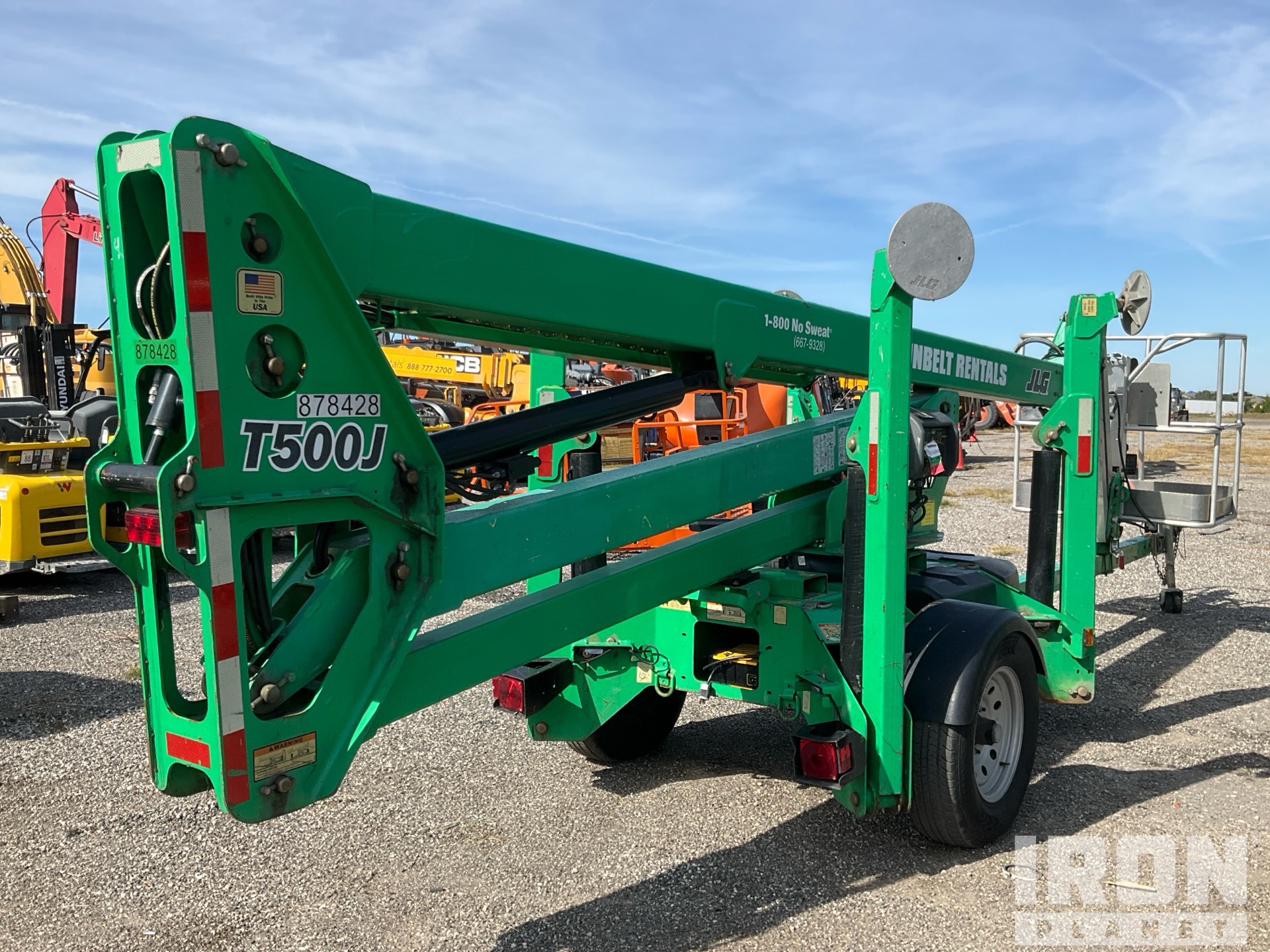 General Appearance with Foto, angolo posteriore sinistro