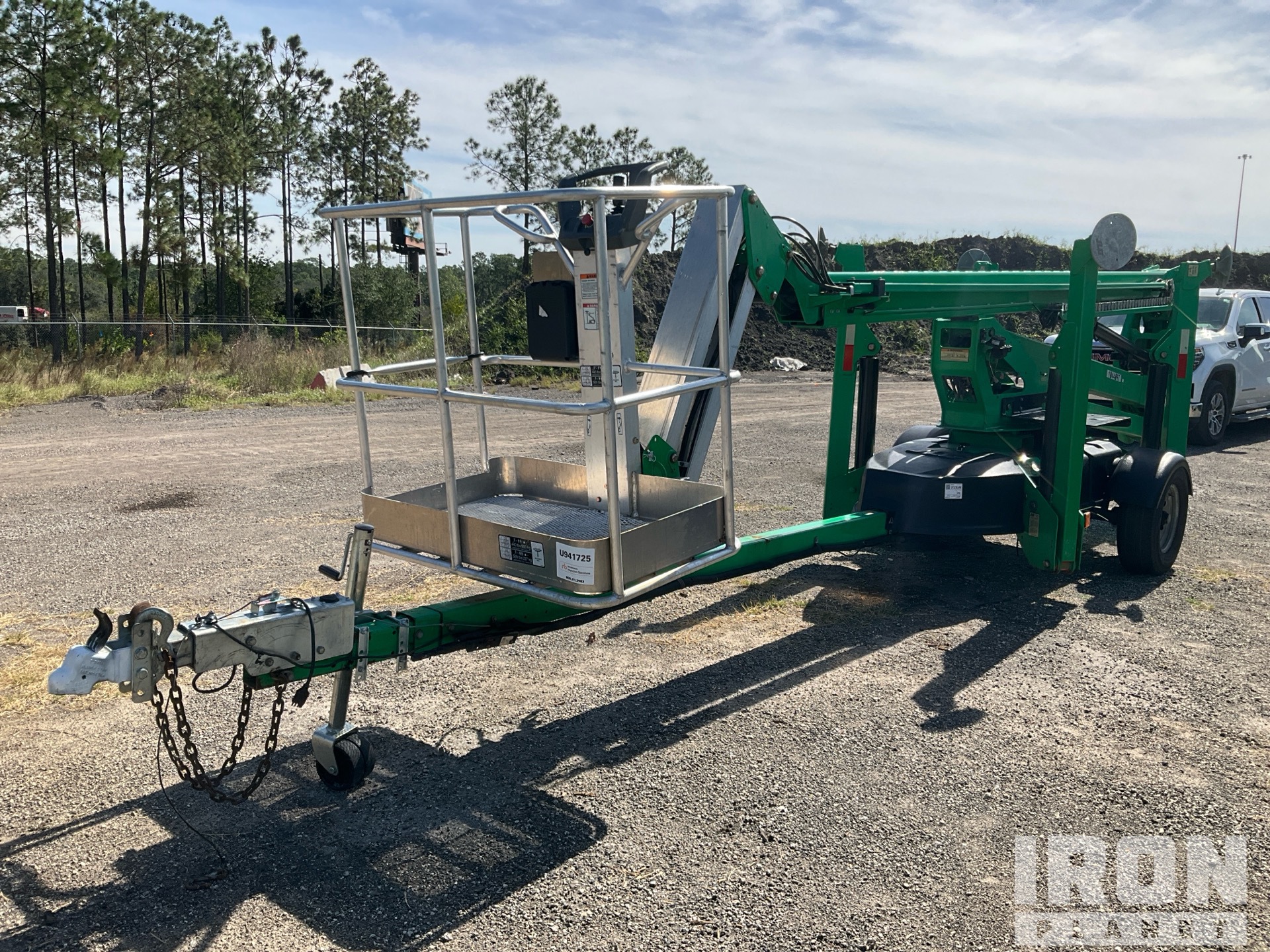 General Appearance with Image, coin avant gauche