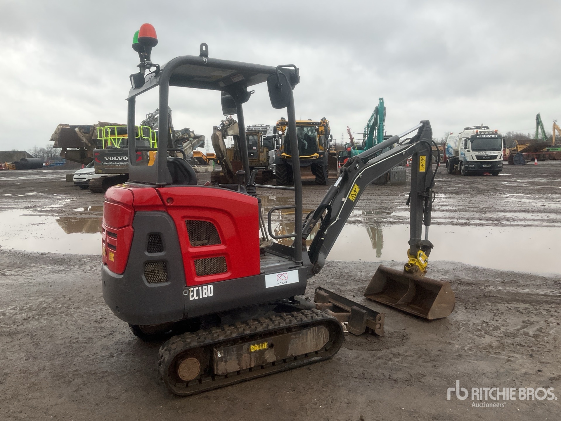 General Appearance with Foto, angolo anteriore sinistro