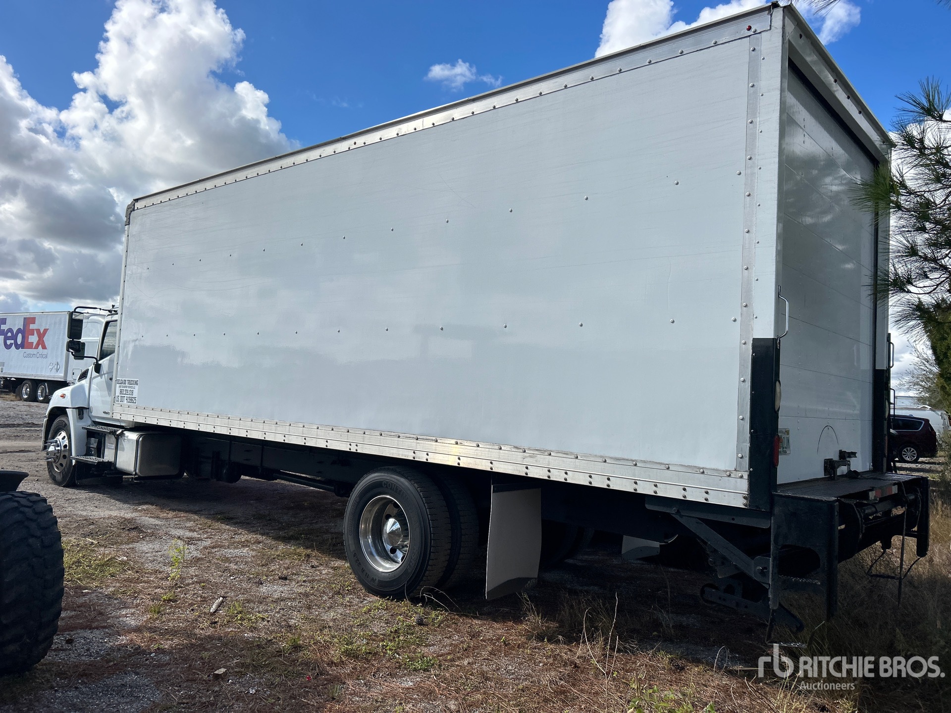 General Appearance with Imagen: esquina trasera izquierda