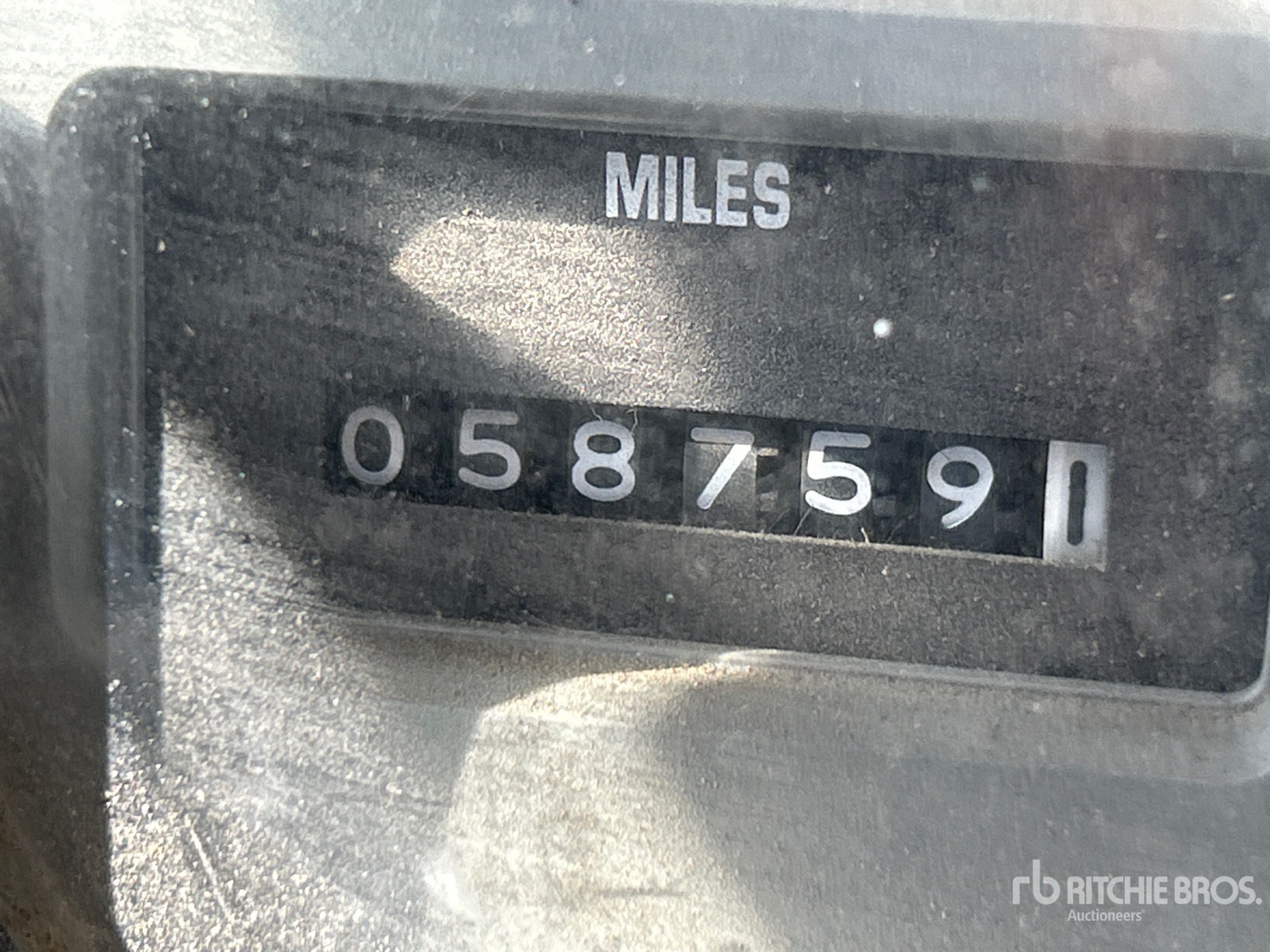 General Appearance with Hour Meter / Odometer