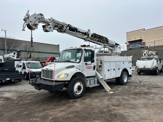 2016 Altec DC47-BR on 2016 Freightliner M2106 4x4 Digger Derrick Truck