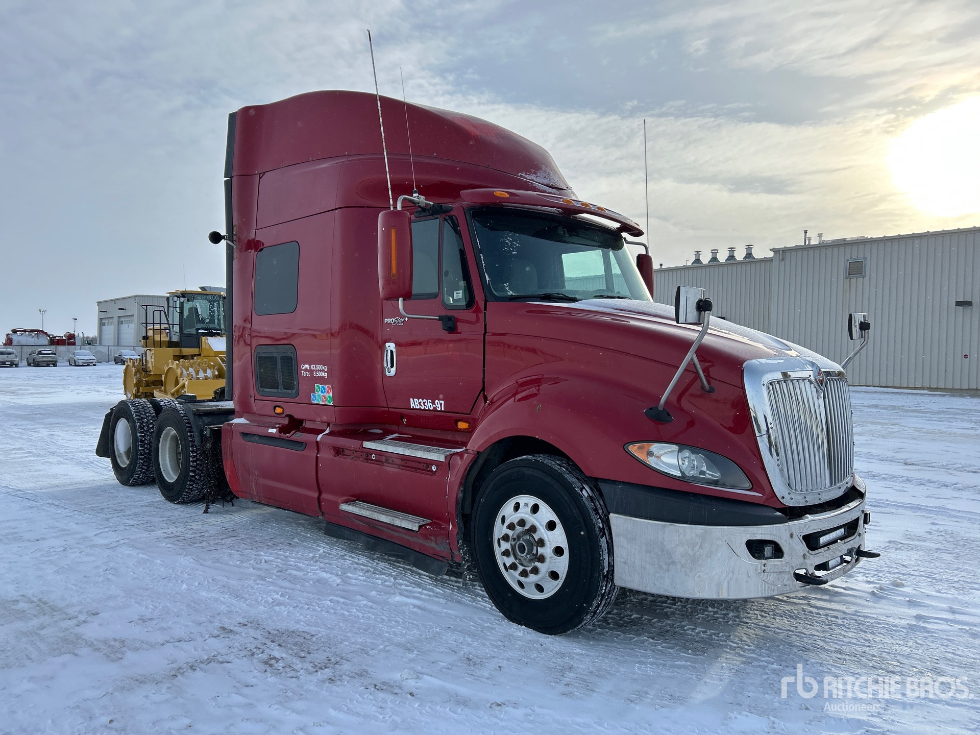Aspect général with Image, coin avant droit