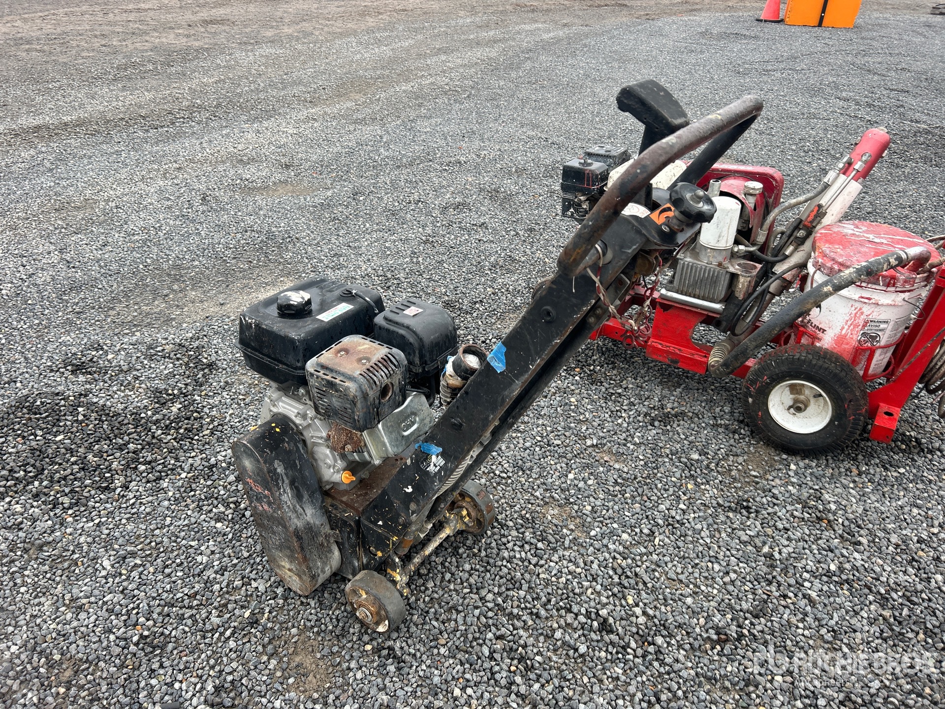 General Appearance with Bild, Ecke hinten links