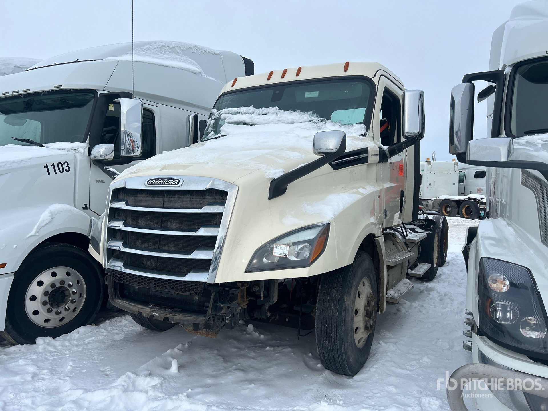 General Appearance with Picture, Left Front Corner