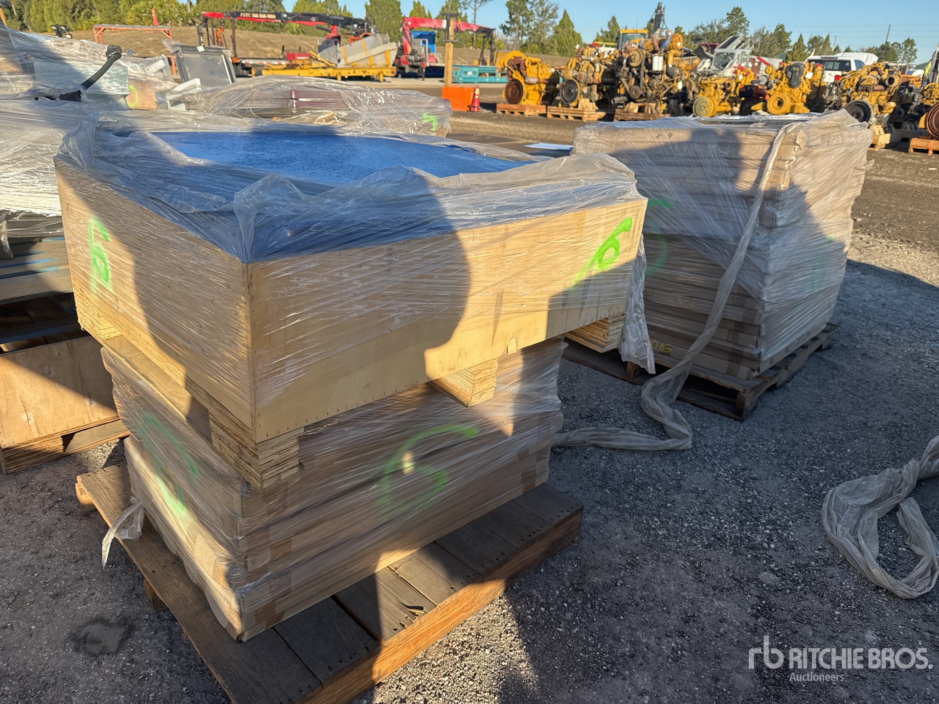 Aspect général with Image, coin avant droit