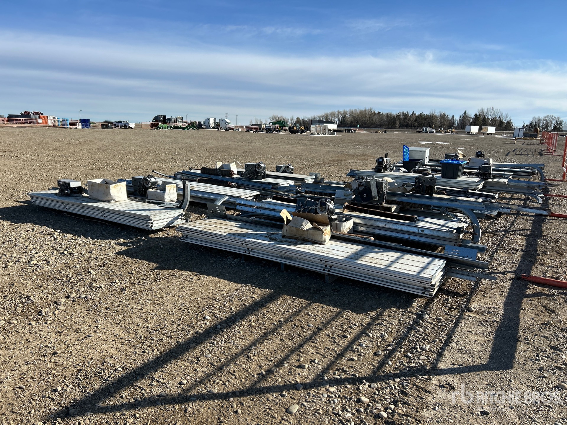 General Appearance with Bild, Ecke hinten links