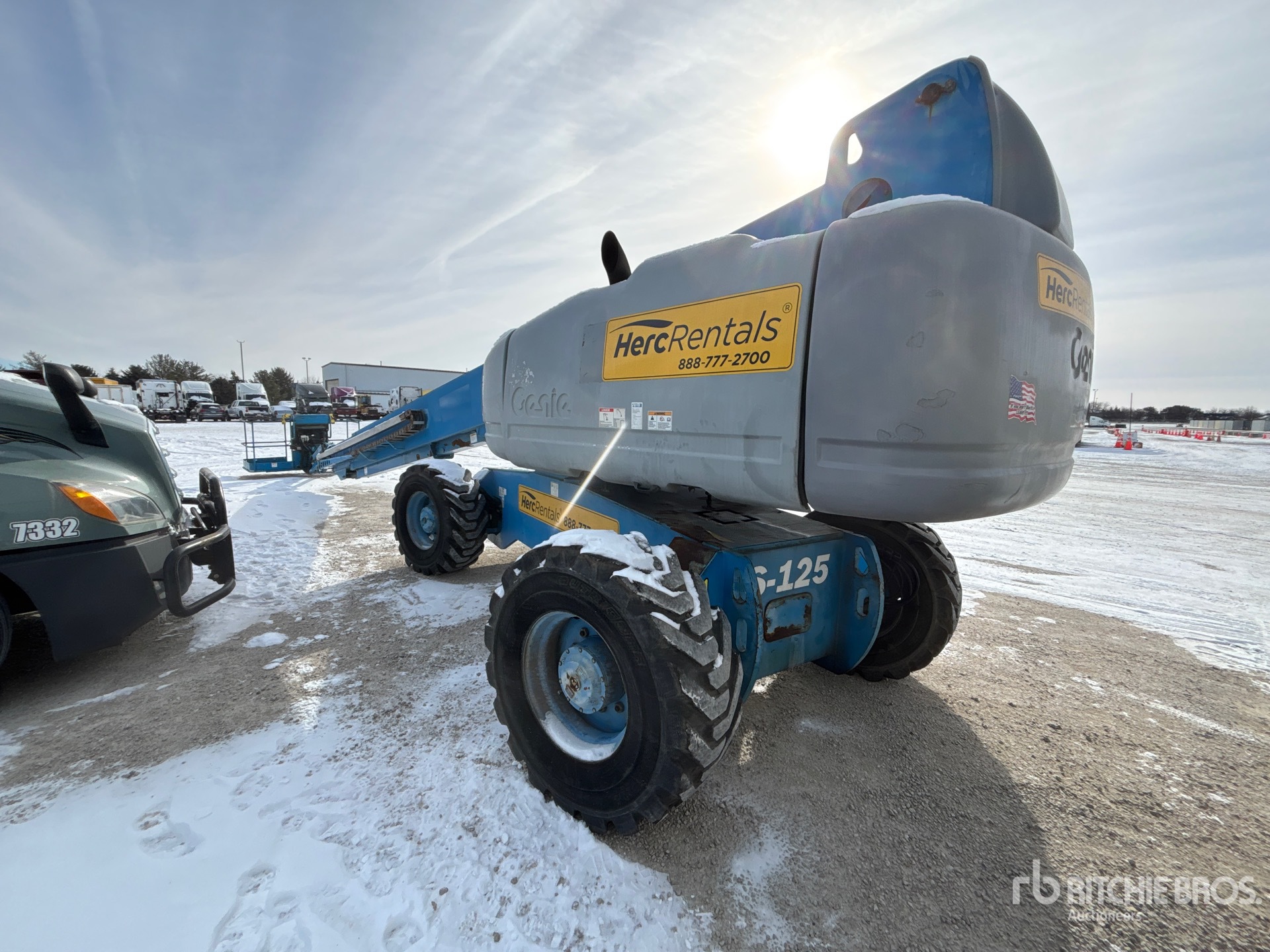 General Appearance with Picture, Left Rear Corner