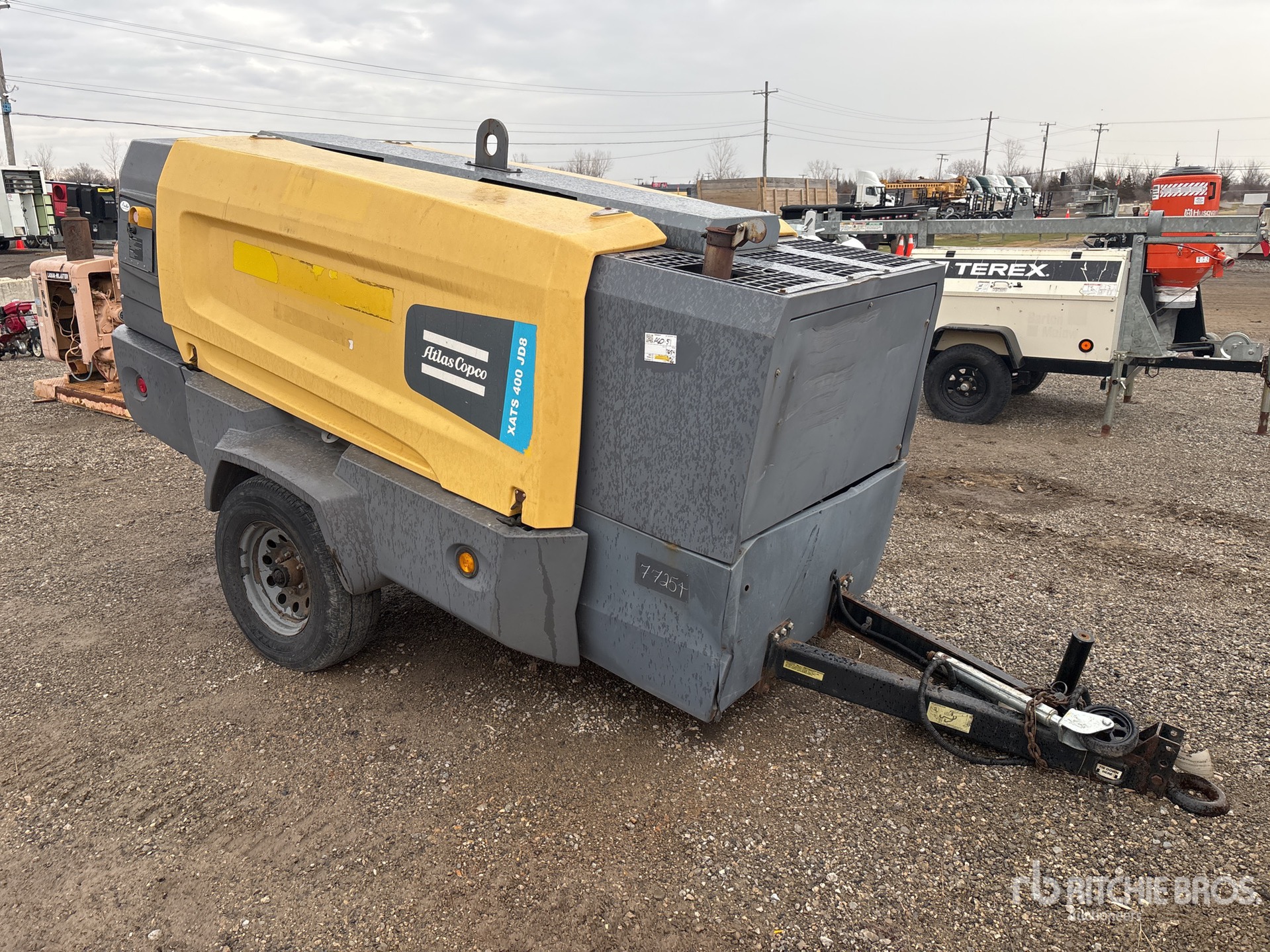 General Appearance with Imagen: esquina delantera derecha