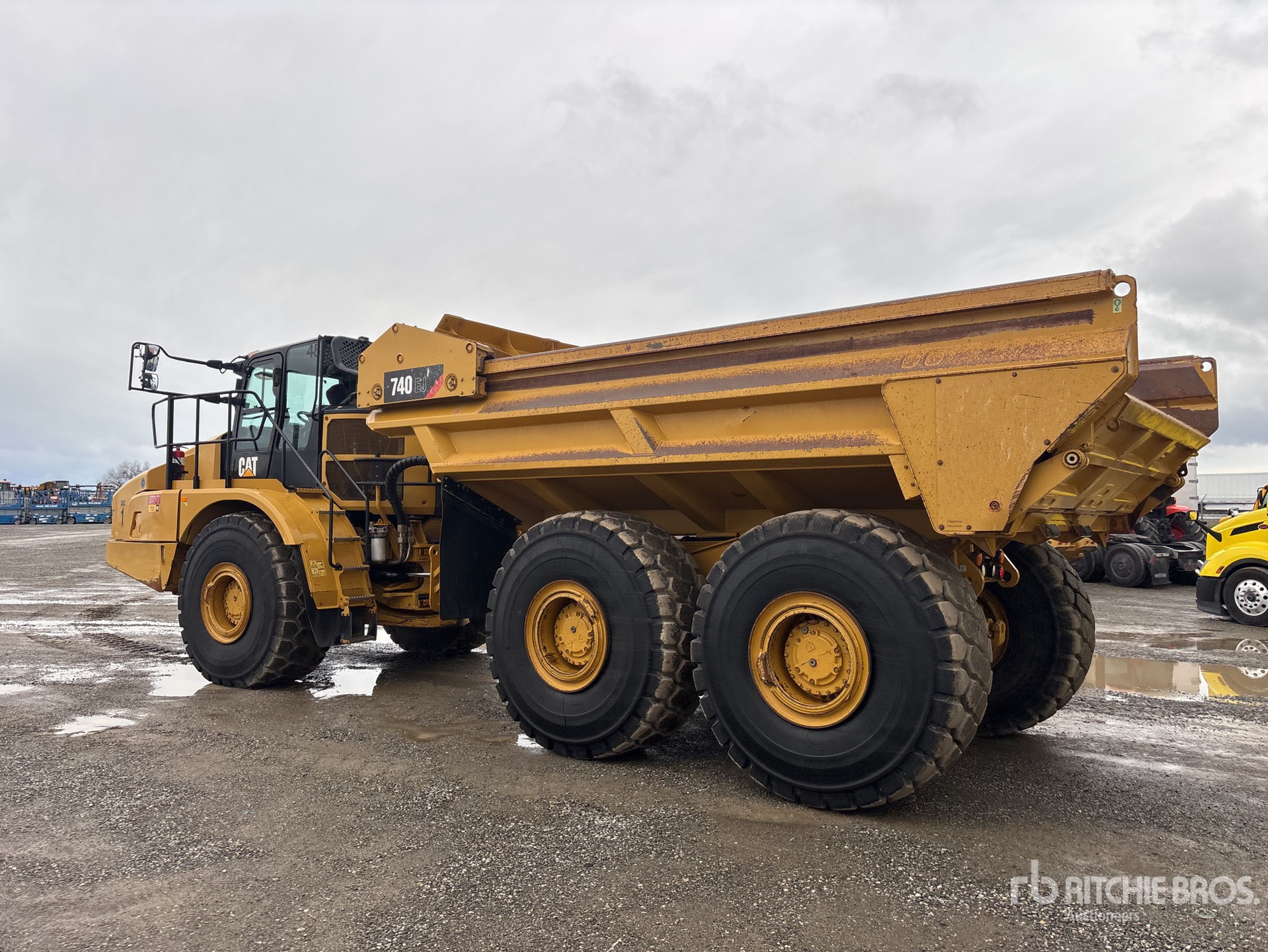 General Appearance with Picture, Left Rear Corner