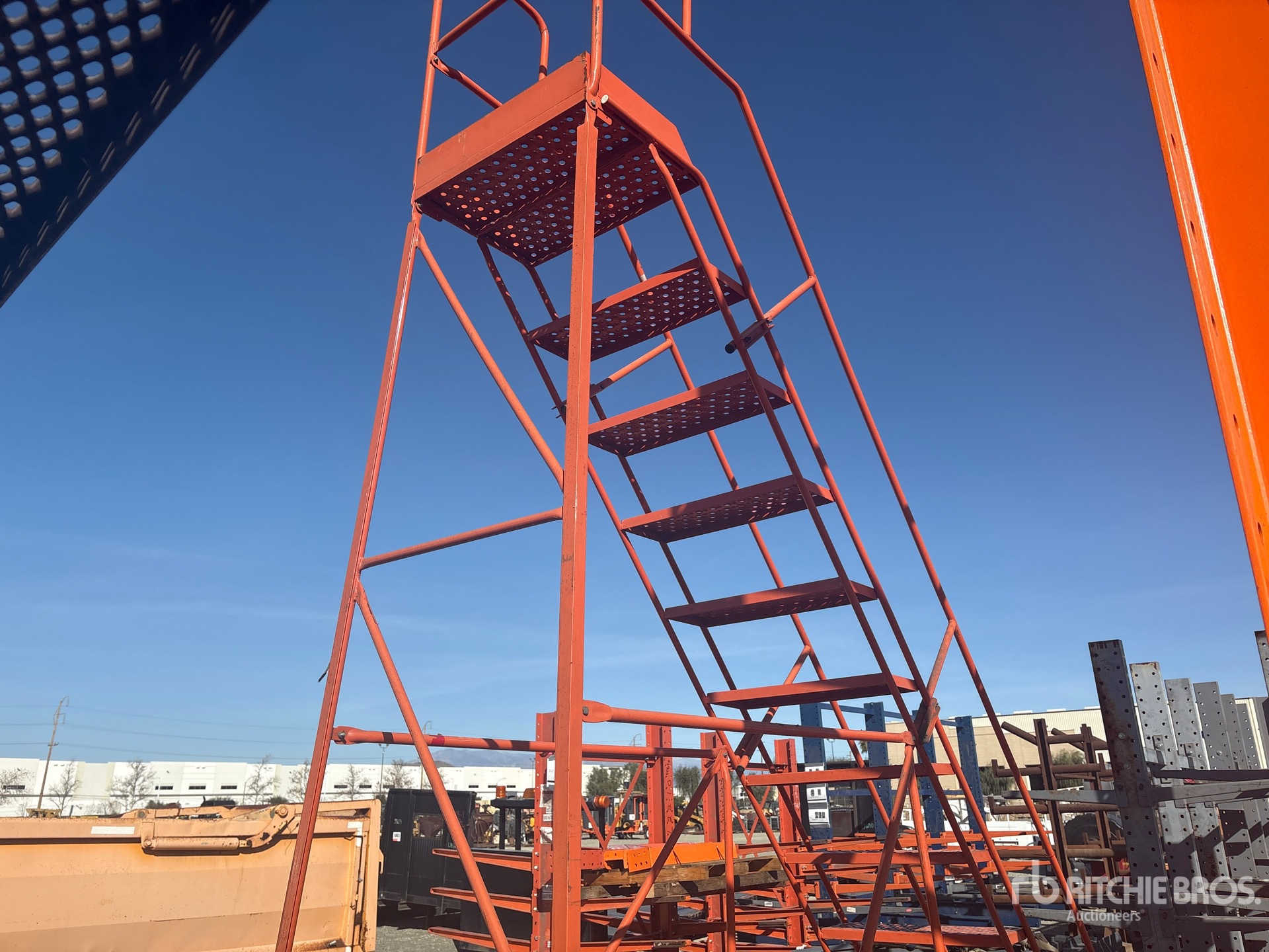 General Appearance with Imagen: esquina trasera derecha