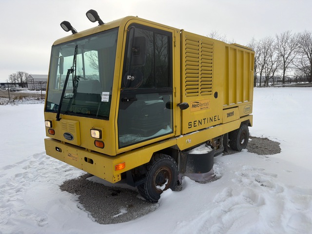 2019 (unverified) Tennant Sentinel Sweeper Truck