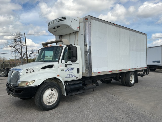 2007 International 4300 4x2 Refrigerated Truck