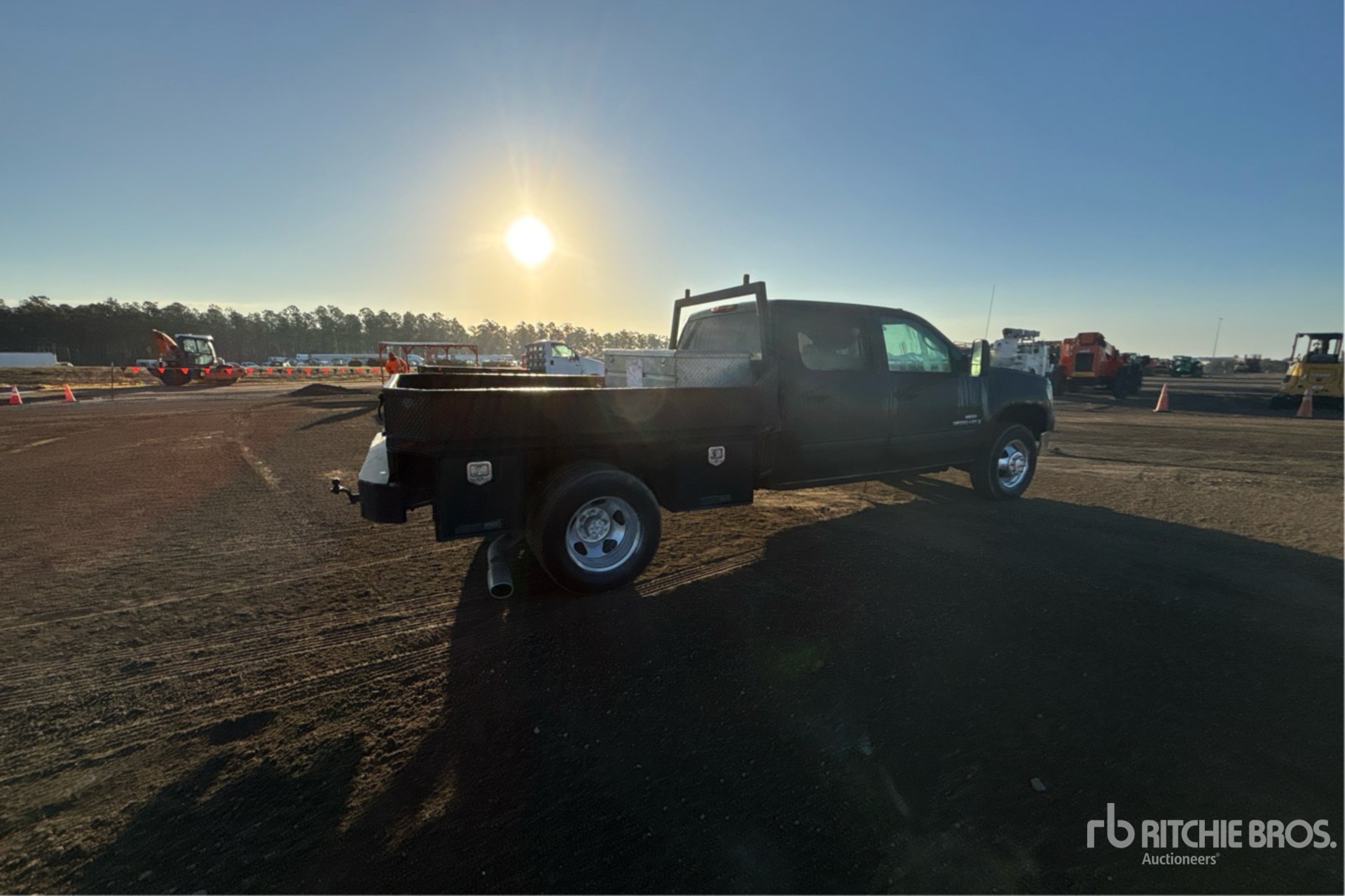 General Appearance with Imagen: esquina trasera derecha