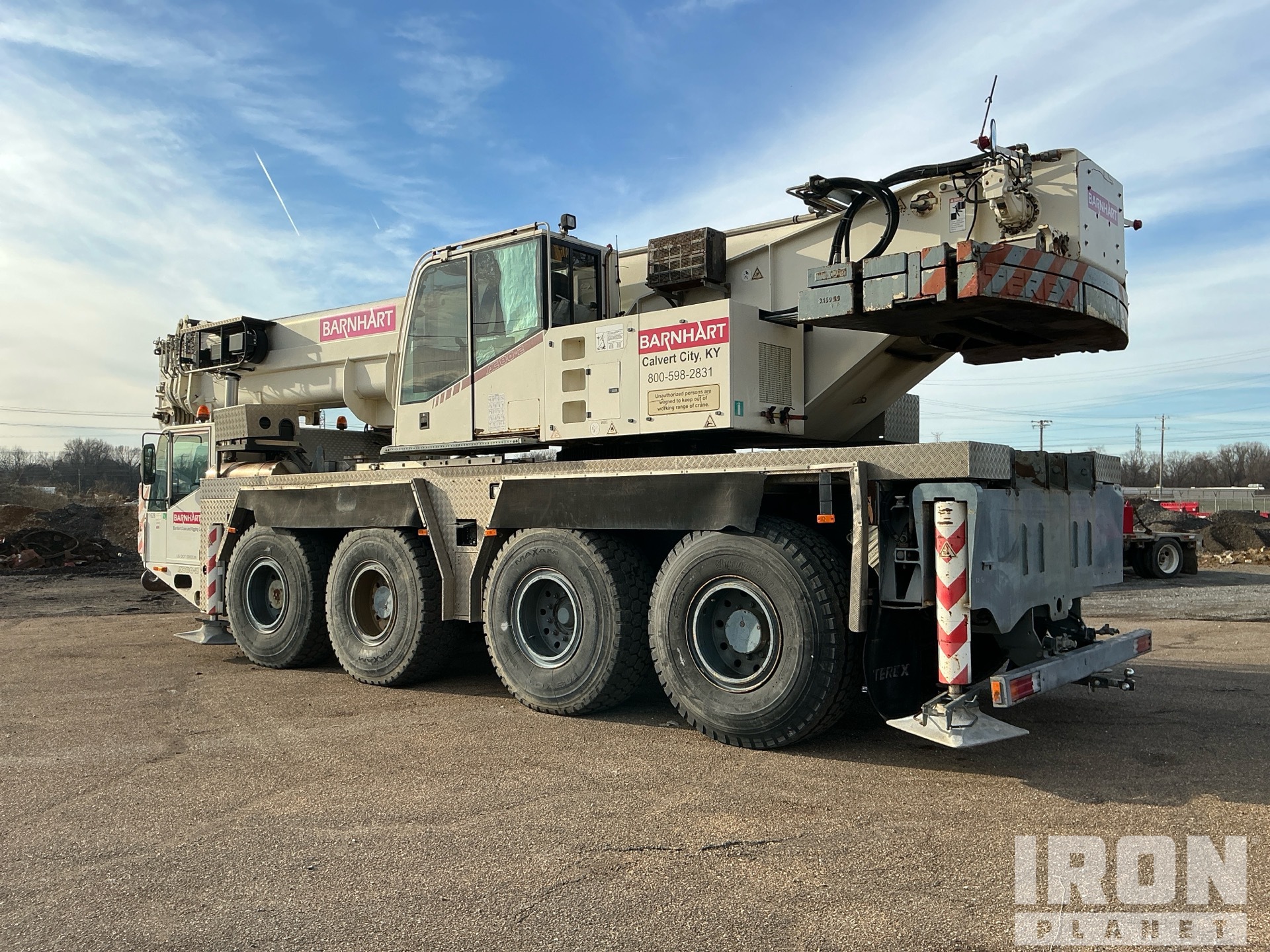 General Appearance with Foto, angolo posteriore sinistro