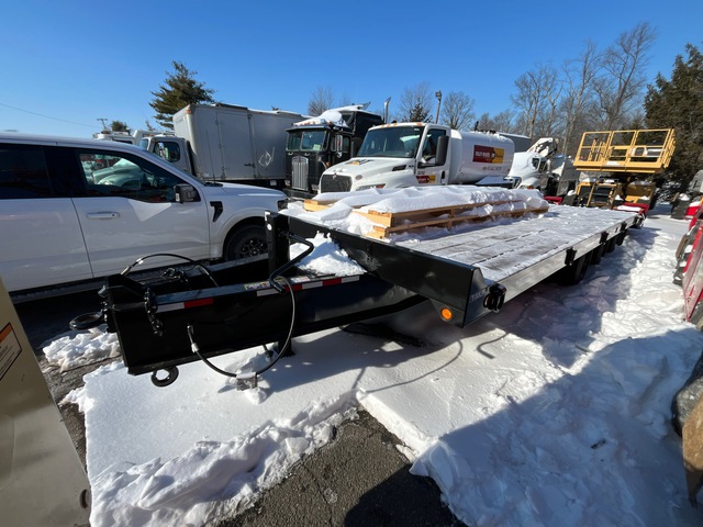 2025 Towmaster T-50LP 24 ft Tri/A Equipment Trailer