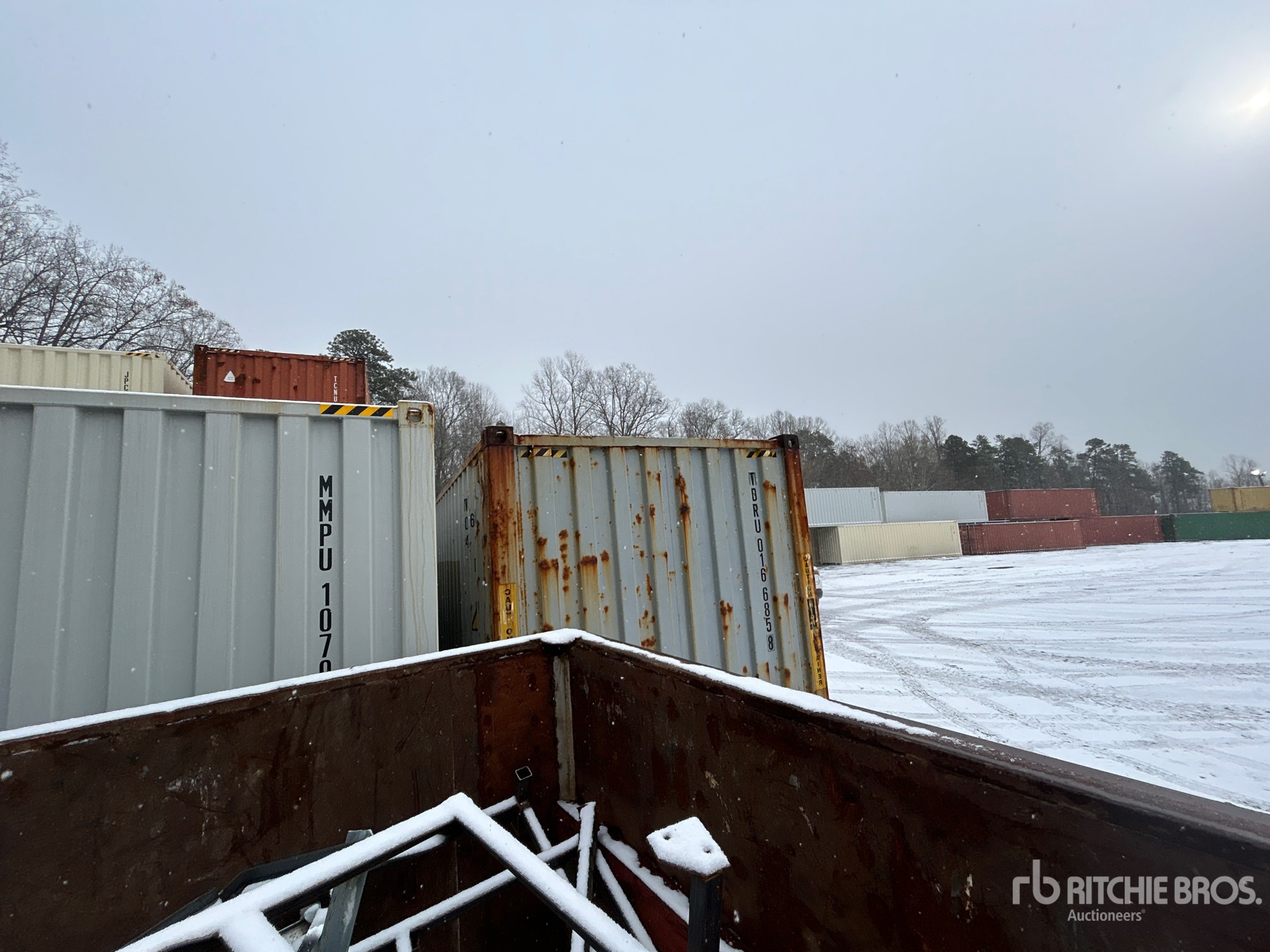 General Appearance with Bild, Ecke hinten links