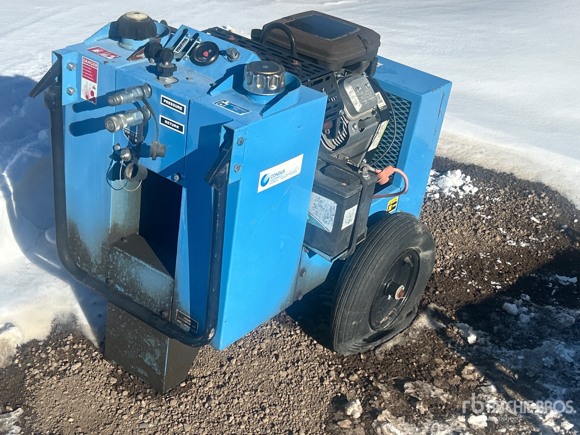 General Appearance with Picture, Right Front Corner