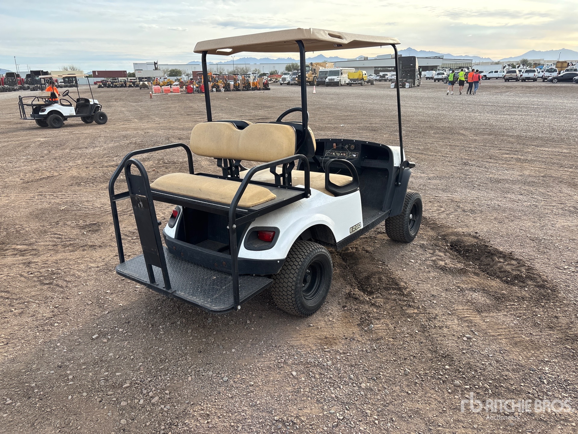 General Appearance with Picture, Right Rear Corner