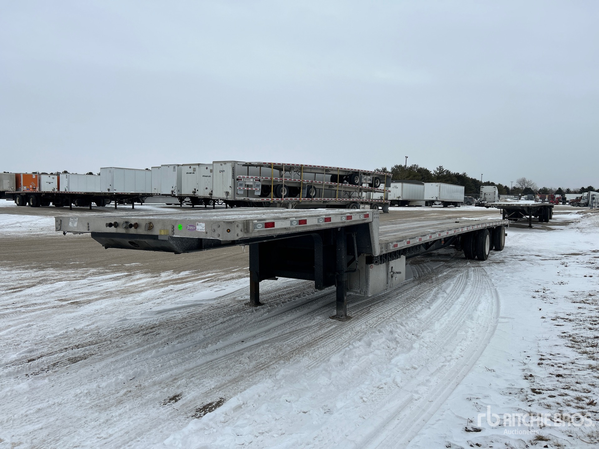 General Appearance with Foto, angolo anteriore sinistro