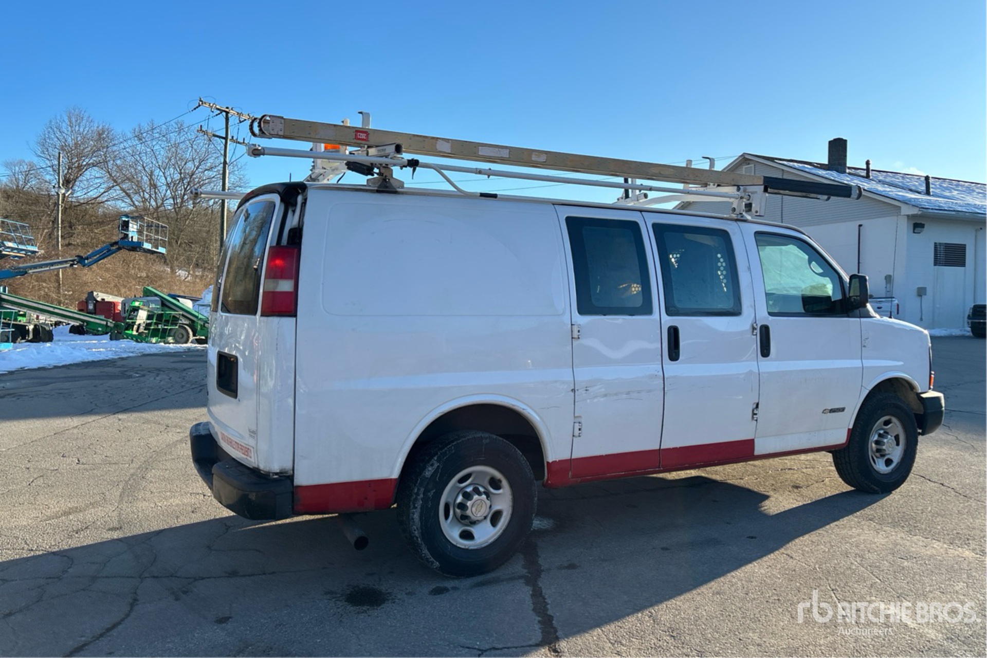 General Appearance with Picture, Right Rear Corner