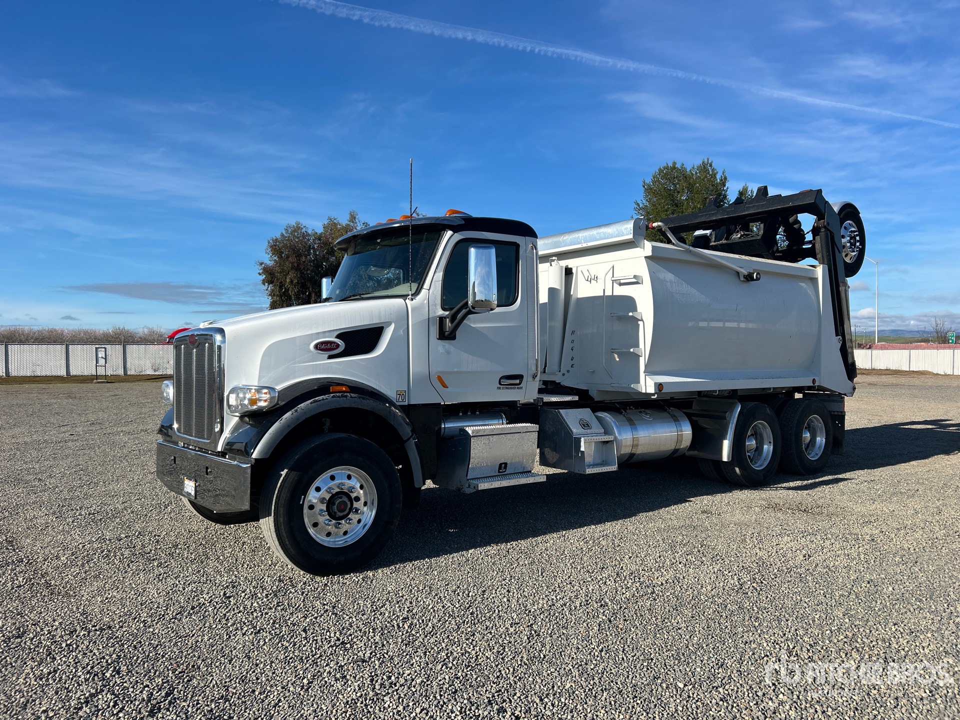 General Appearance with Featured Photo