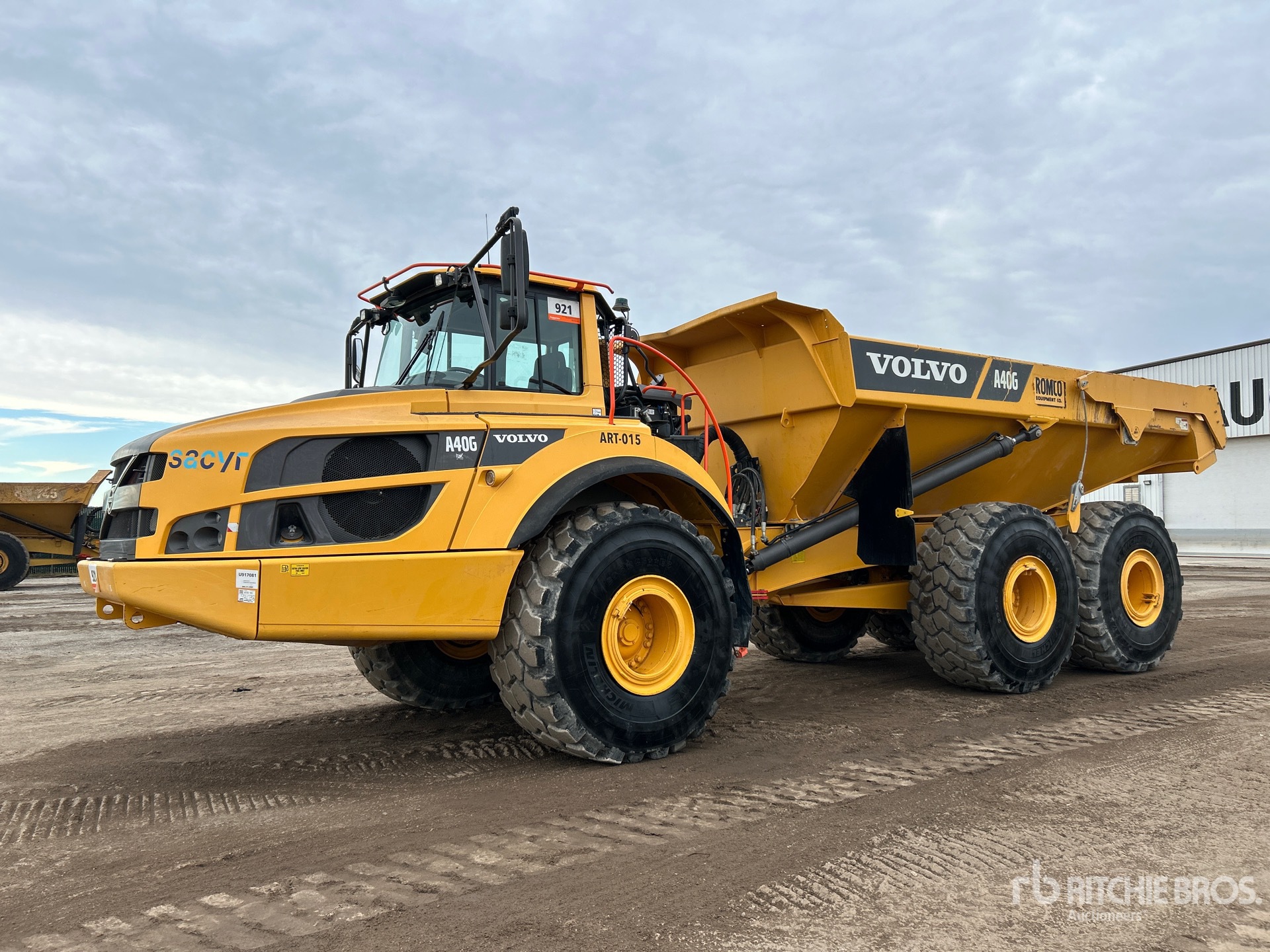 General Appearance with Picture, Left Front Corner