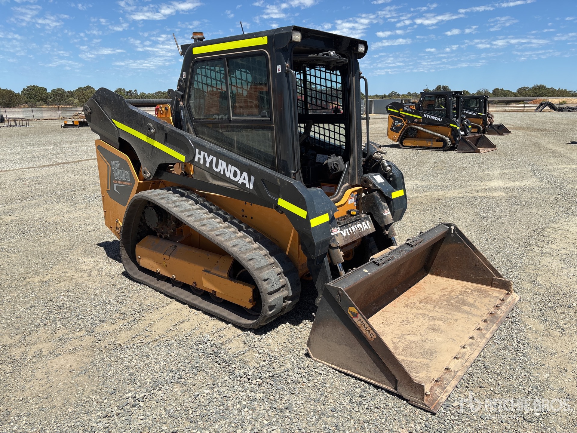 General Appearance with Foto, angolo anteriore destro