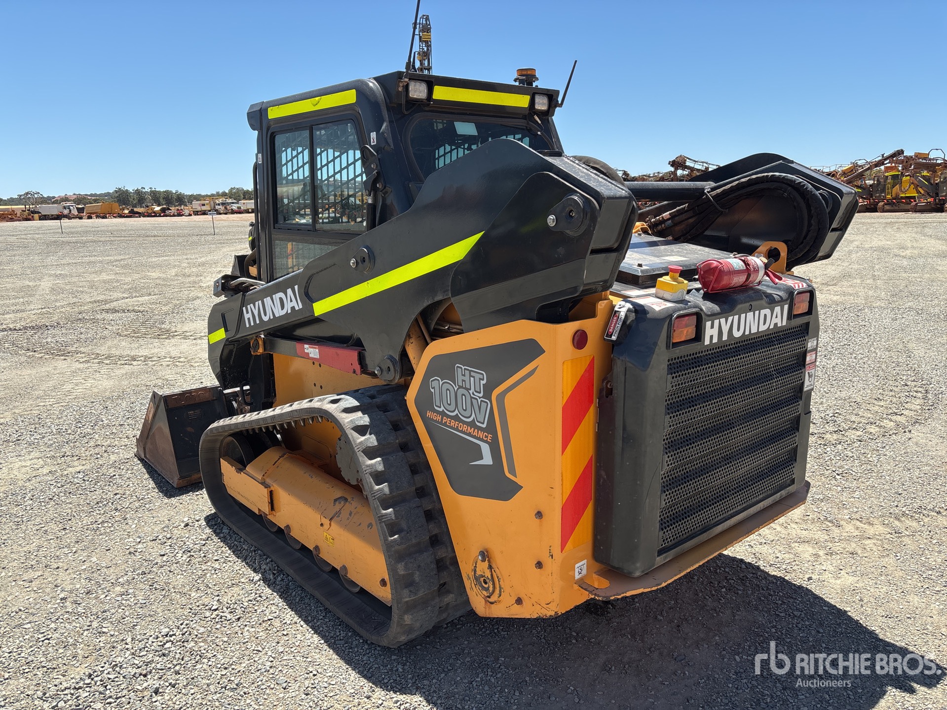 General Appearance with Foto, angolo posteriore sinistro