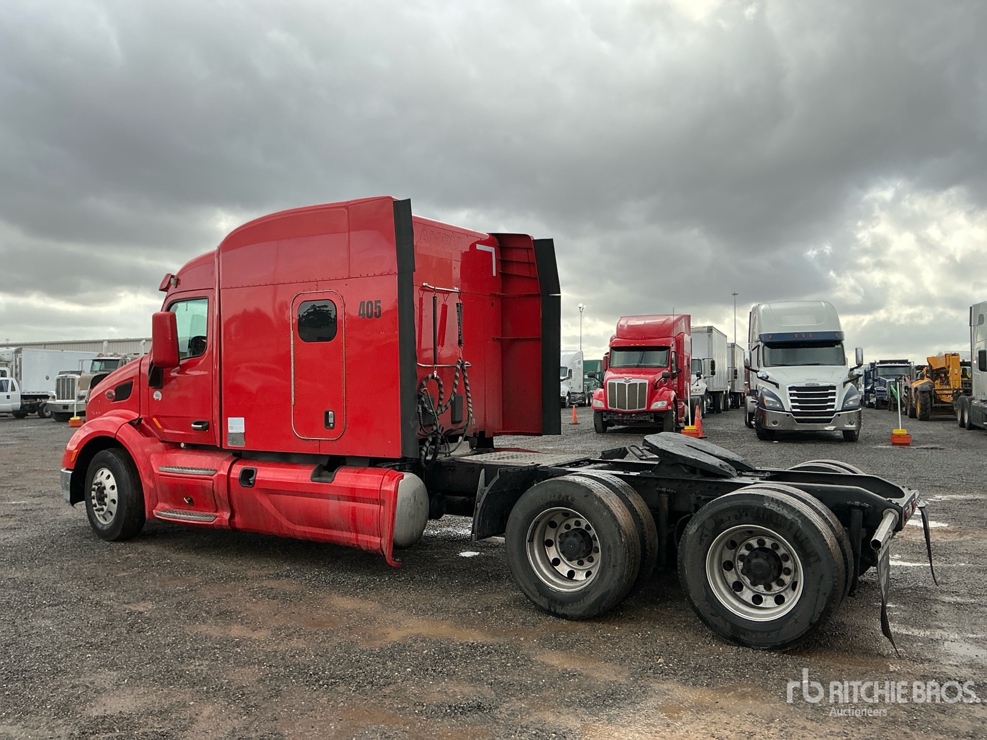 General Appearance with Picture, Left Rear Corner