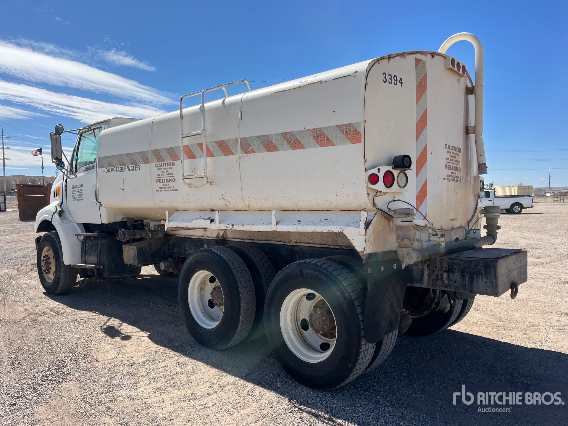 General Appearance with Foto, angolo posteriore sinistro